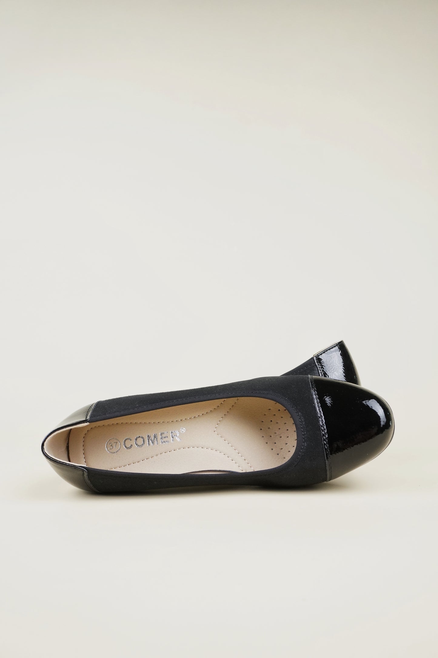Ladies' Round Toe Pumps Low Heel - Black