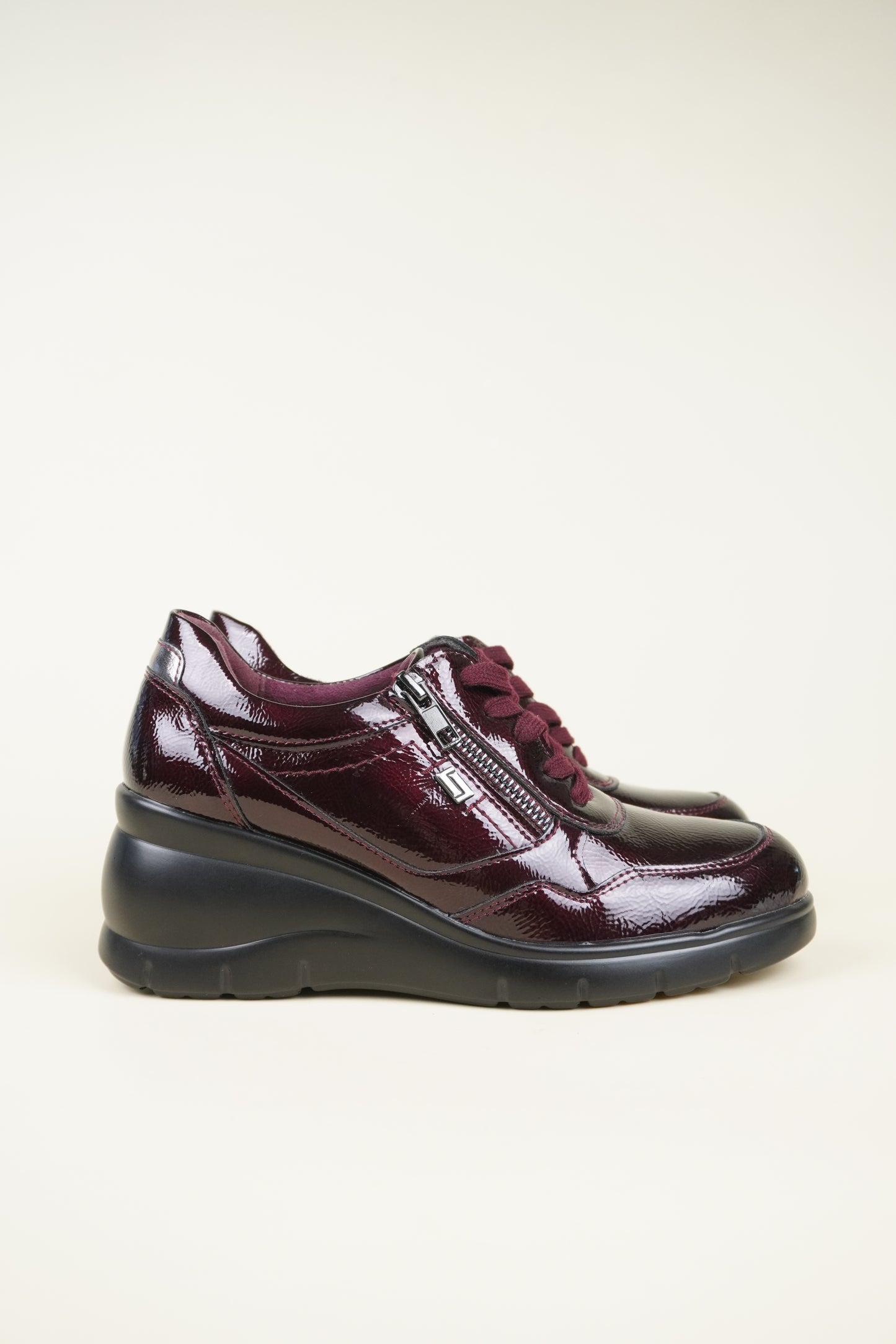 Women's Wedge Sneakers - Wine