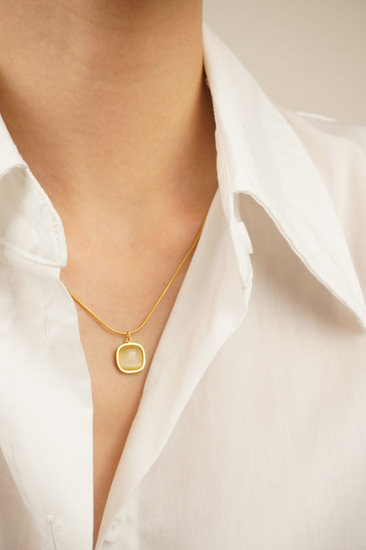 Négyzet Alakú Medál Nyaklánc