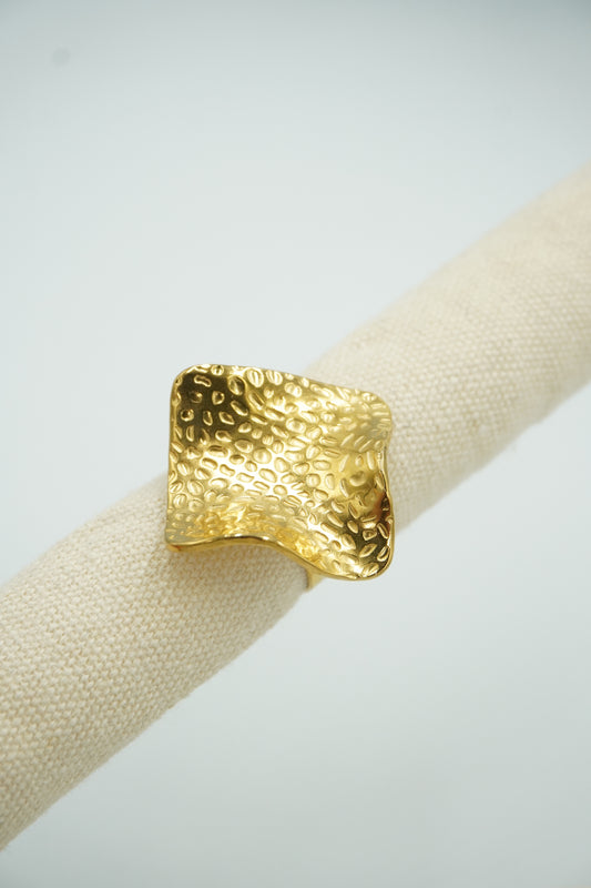 Texturált Hullámos Négyzet Alakú Gyűrű