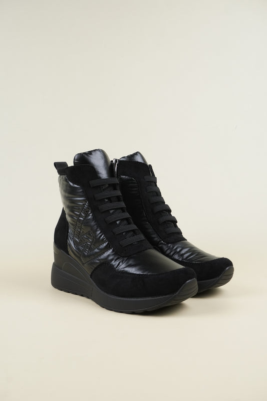 Winter Wedge Ankle Boots - Black