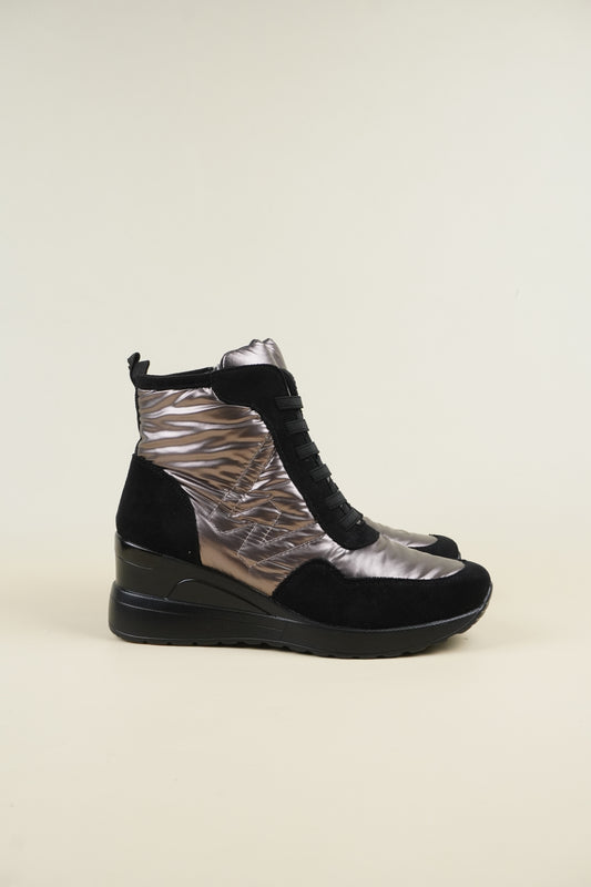 Winter Wedge Ankle Boots - Silver