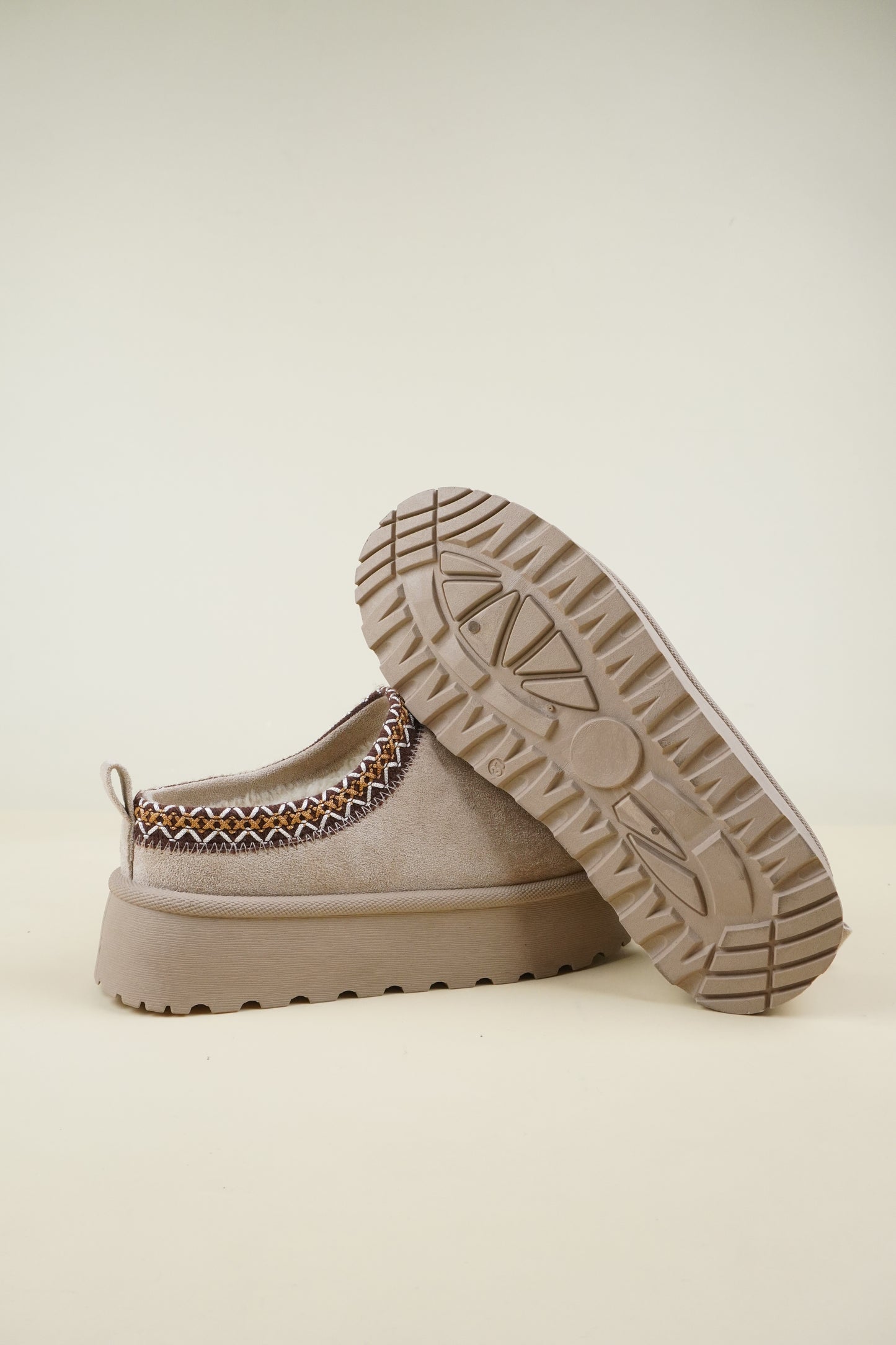 Platformed Winter Slippers - Beige