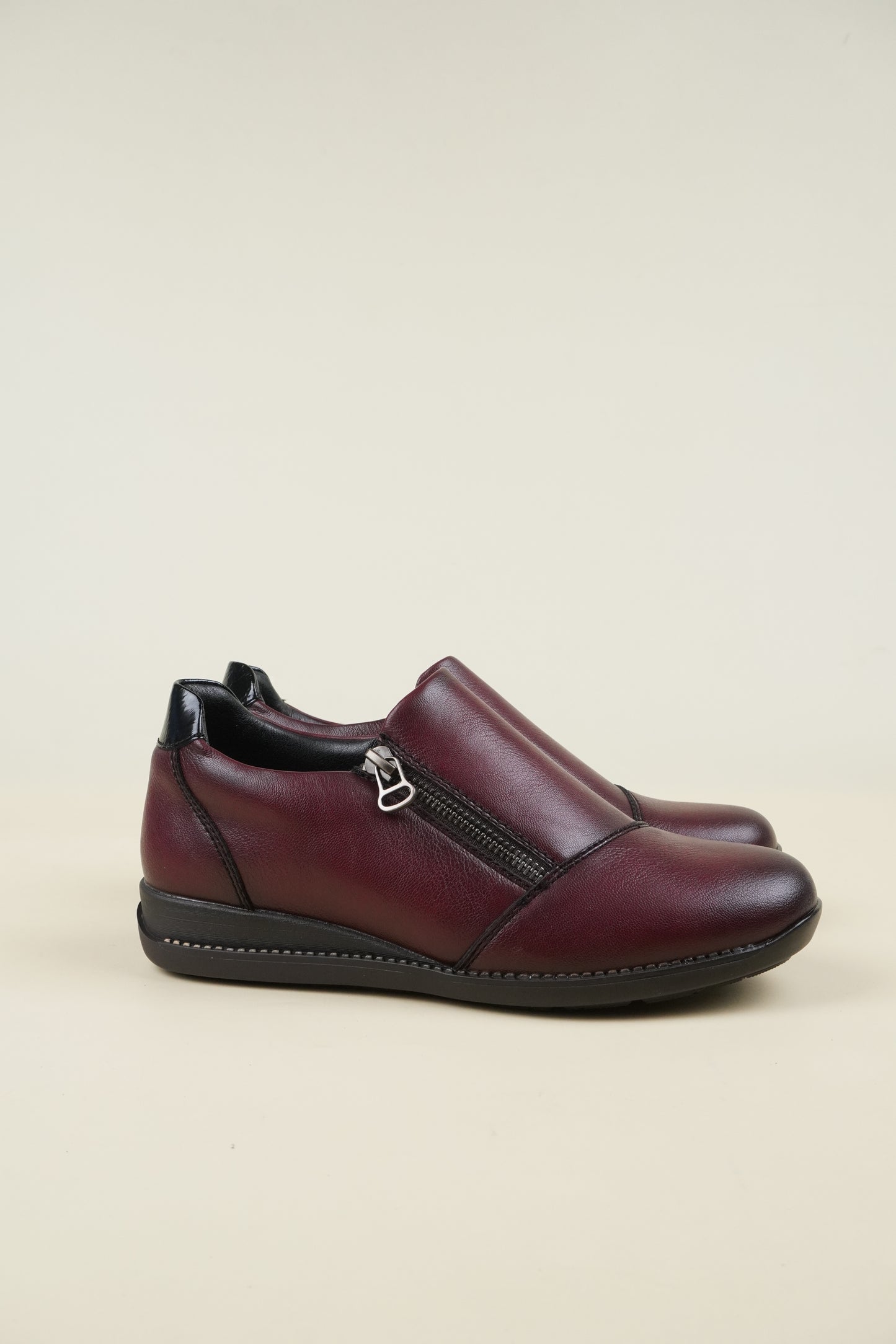 Comfort Slip-On Women's Shoes - Wine