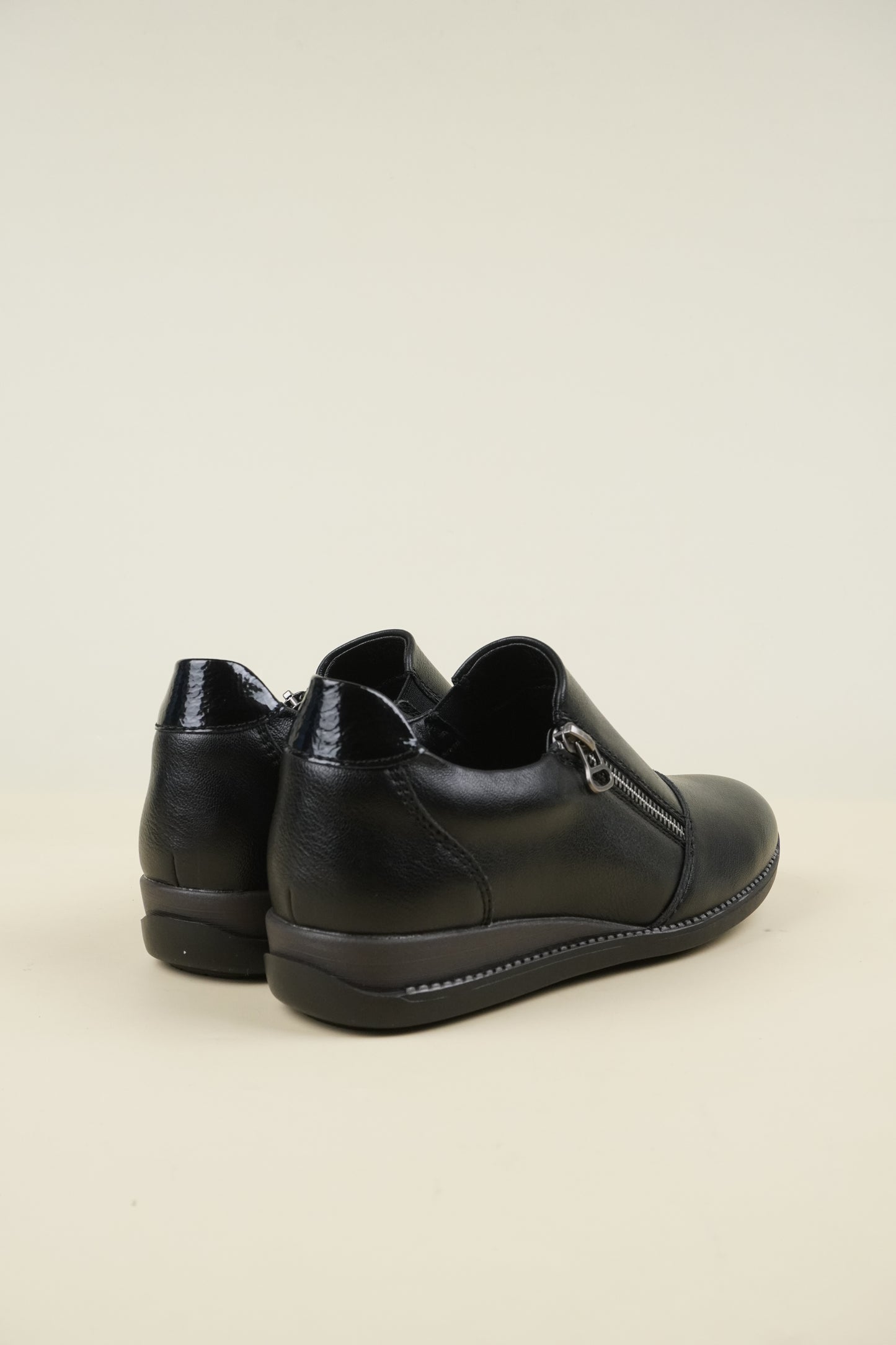 Comfort Slip-On Women's Shoes - Black