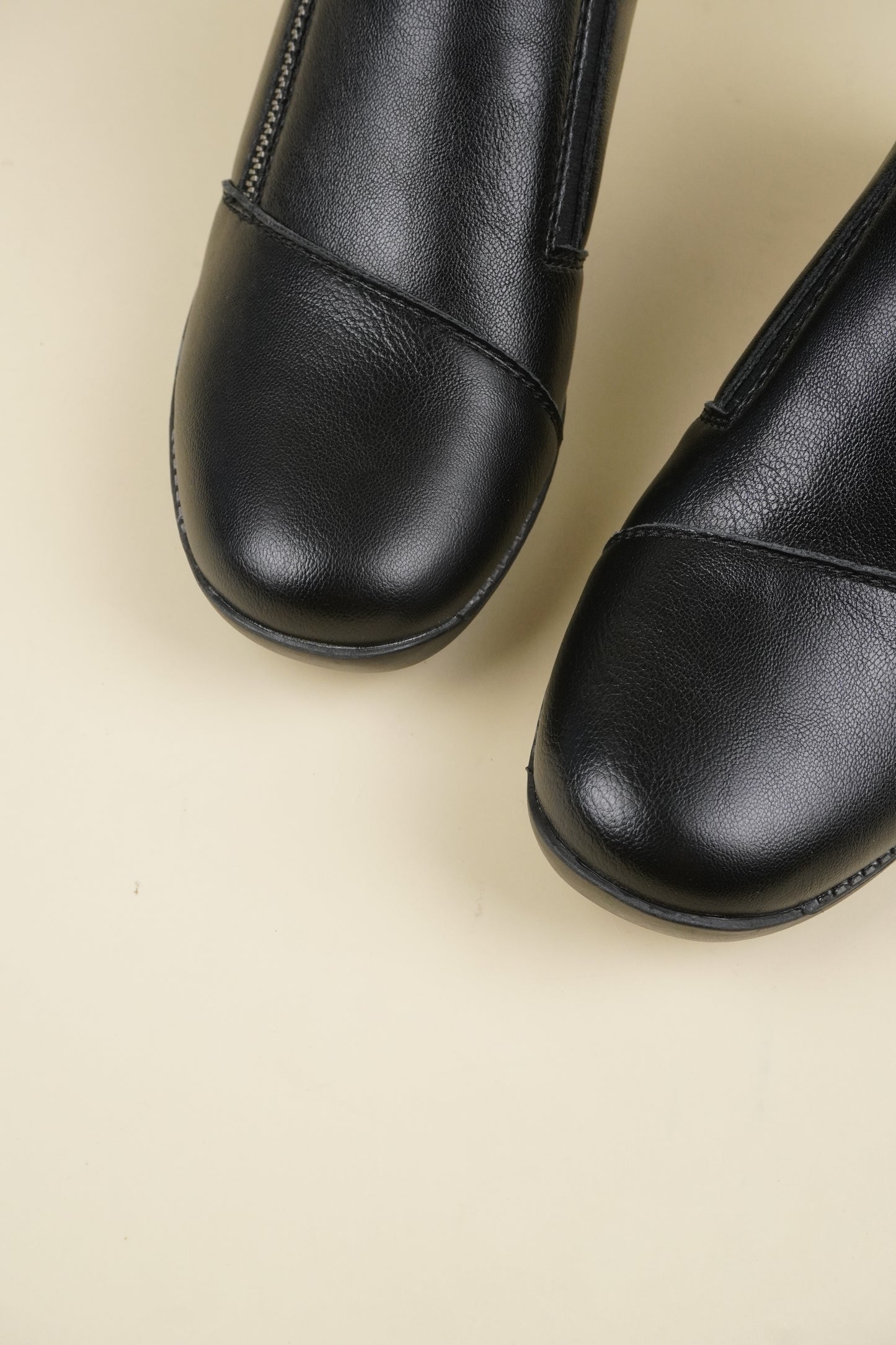 Comfort Slip-On Women's Shoes - Black