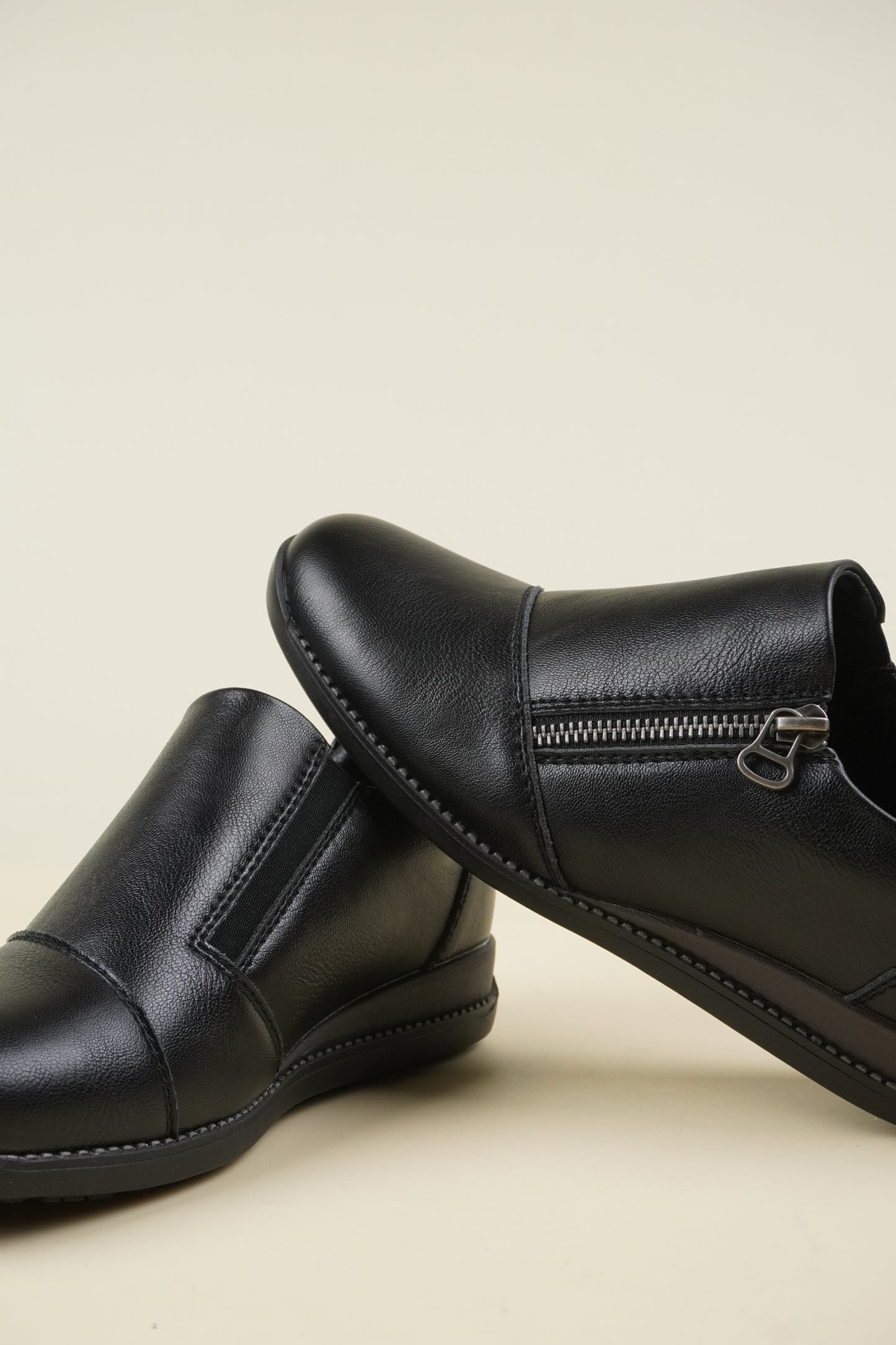 Comfort Slip-On Women's Shoes - Black