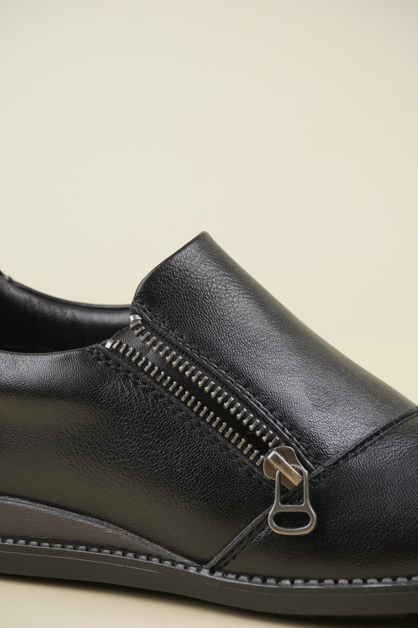 Comfort Slip-On Women's Shoes - Black