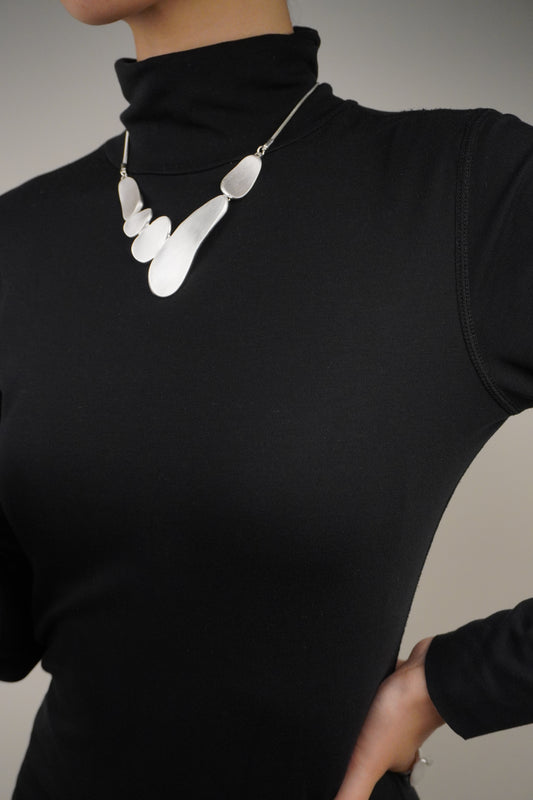 Kortárs Lapos Kavics Nyaklánc