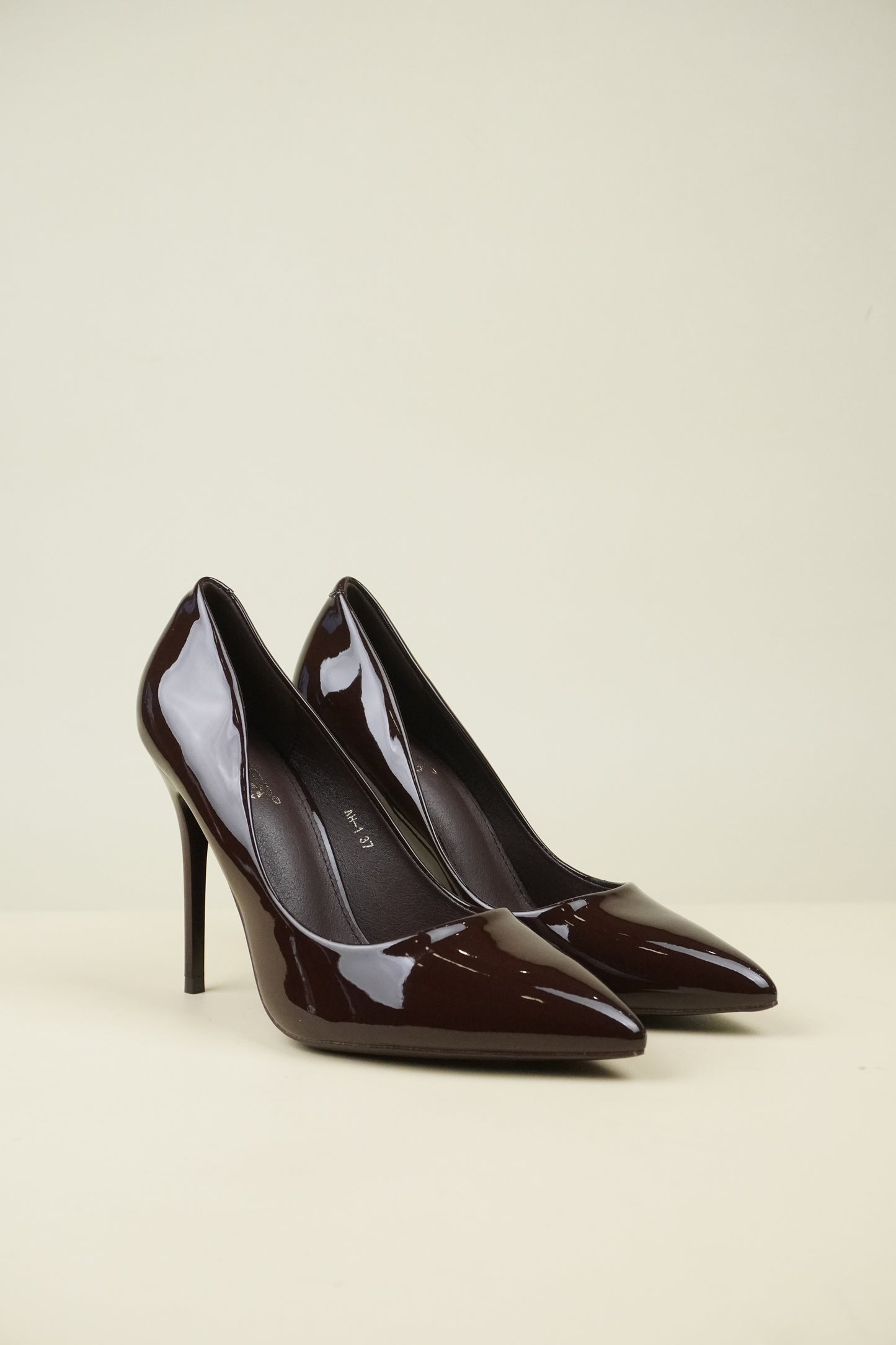 Classic High Heels - Coffee