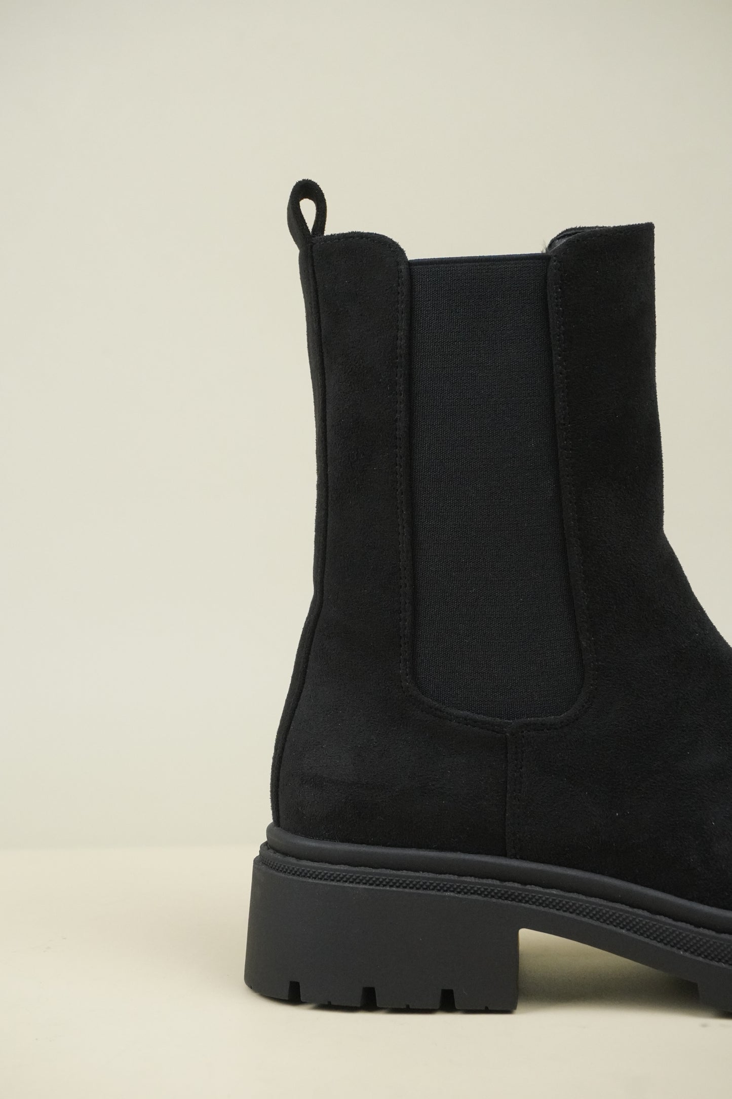 Chelsea Boots - Suede Black