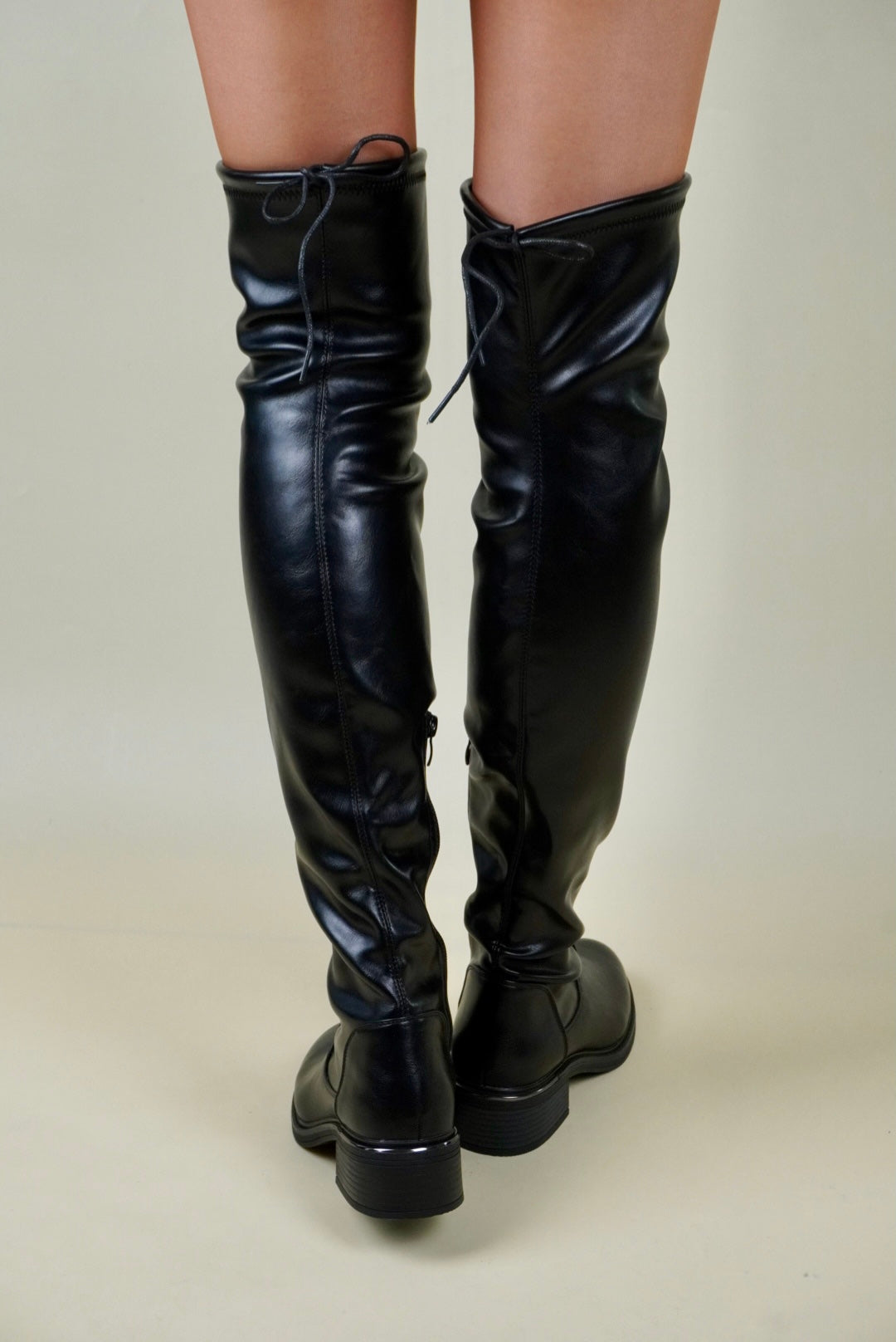 Térd Fölötti Csizma - Fekete