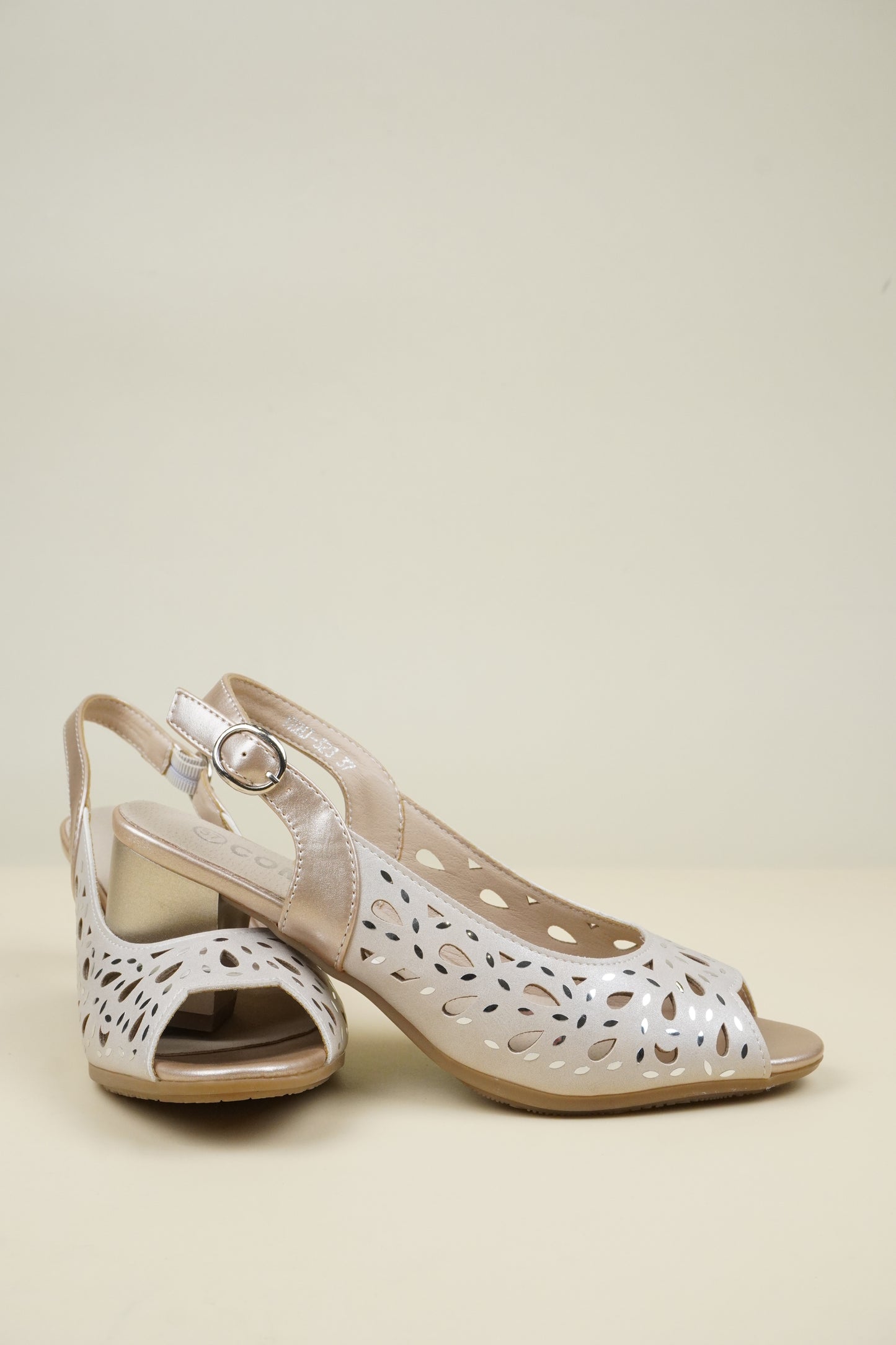 Női Középmagas Sarkú Slingback Szandál - Bézs
