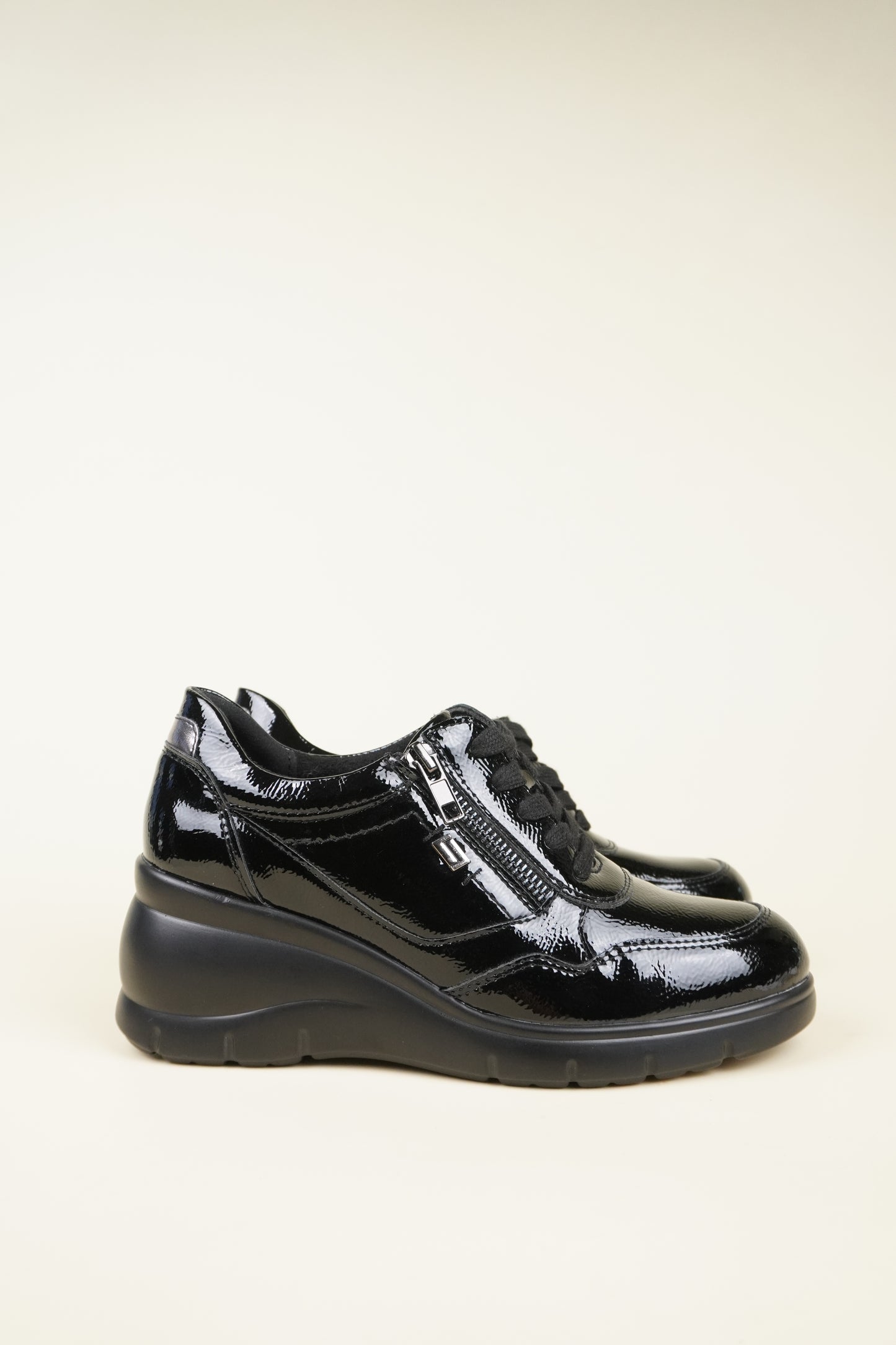 Women's Wedge Sneakers - Black