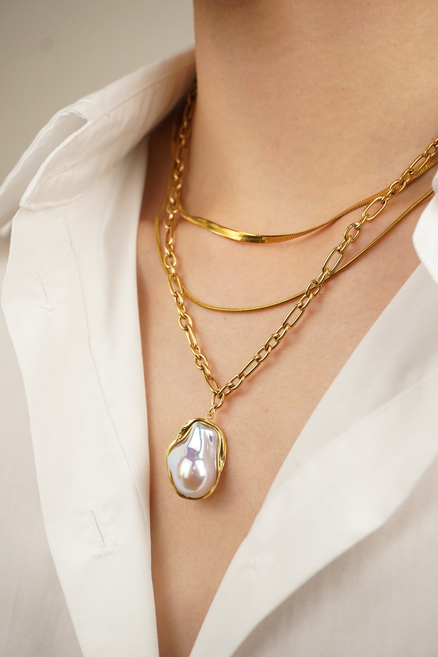 Baroque Imitation Pearl Pendant Necklace