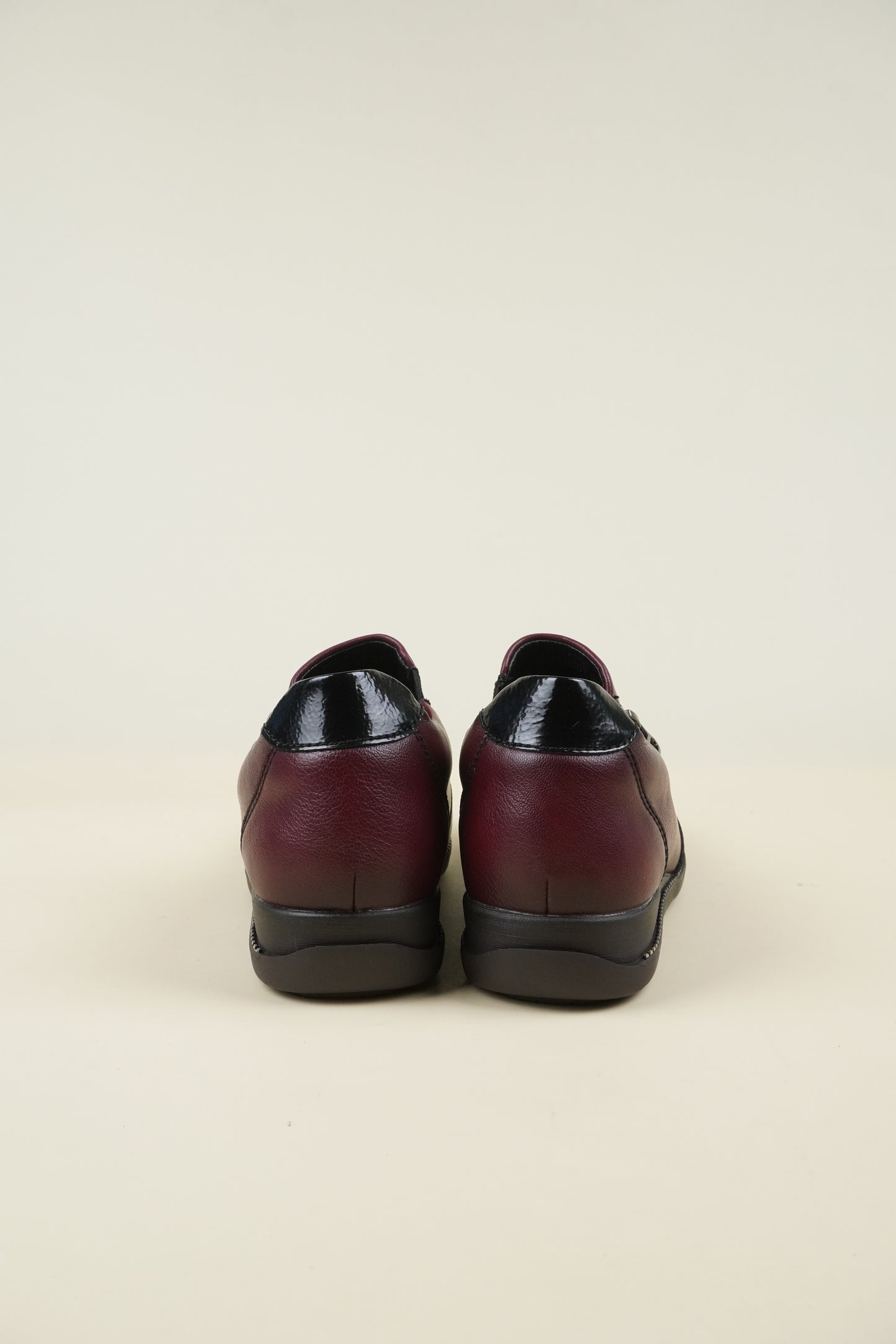 Comfort Slip-On Women's Shoes - Wine