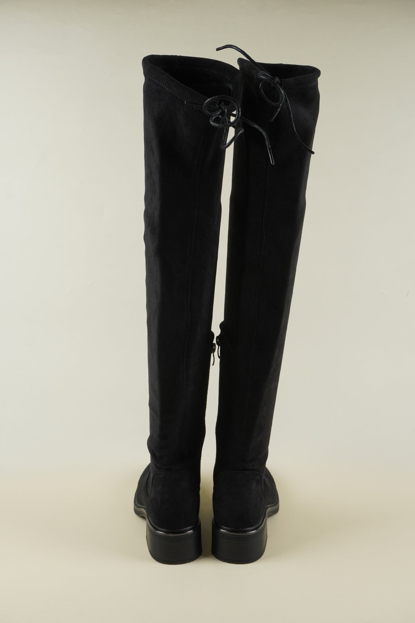 Térd Fölötti Csizma – Fekete Velúr