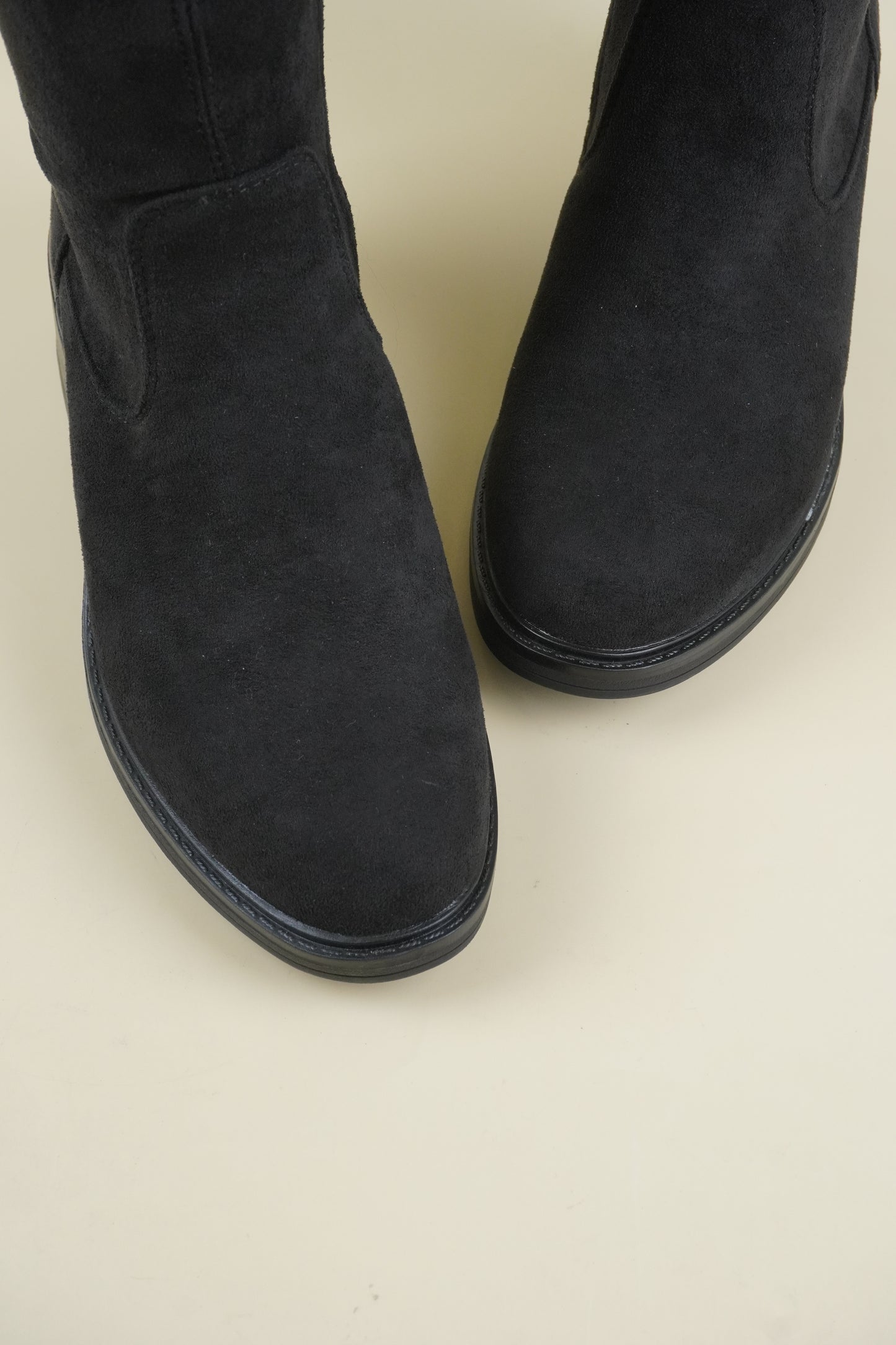 Térd Fölötti Csizma – Fekete Velúr