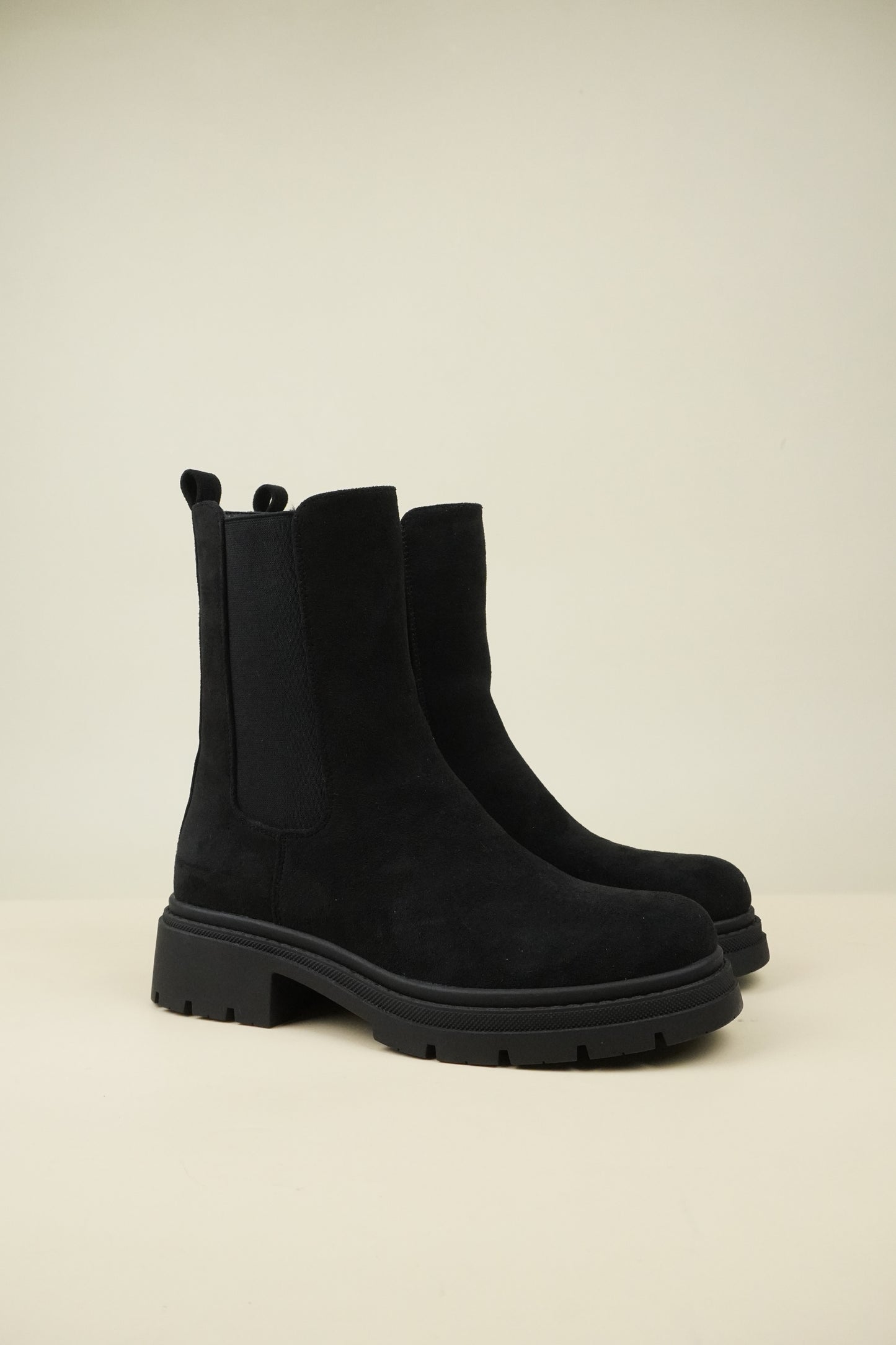 Chelsea Boots - Suede Black