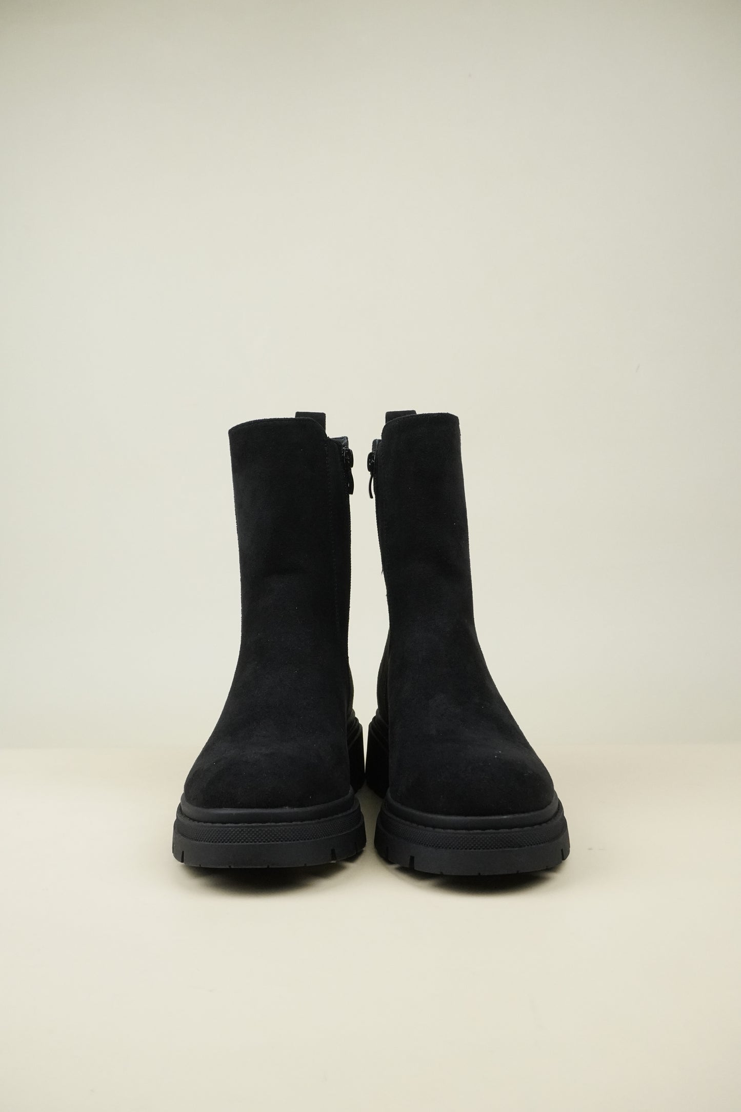Chelsea Boots - Suede Black