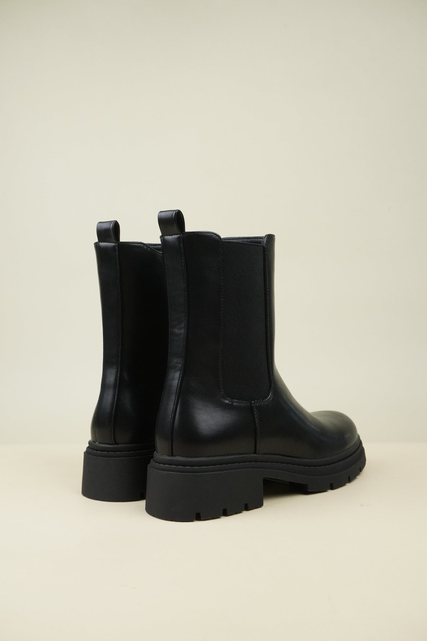 Chelsea Boots - Black