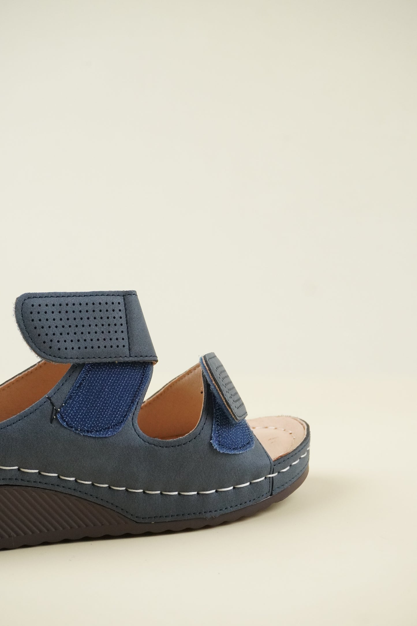 Nyitott Orrú Széles Szabású Wedge Papucs - Kék