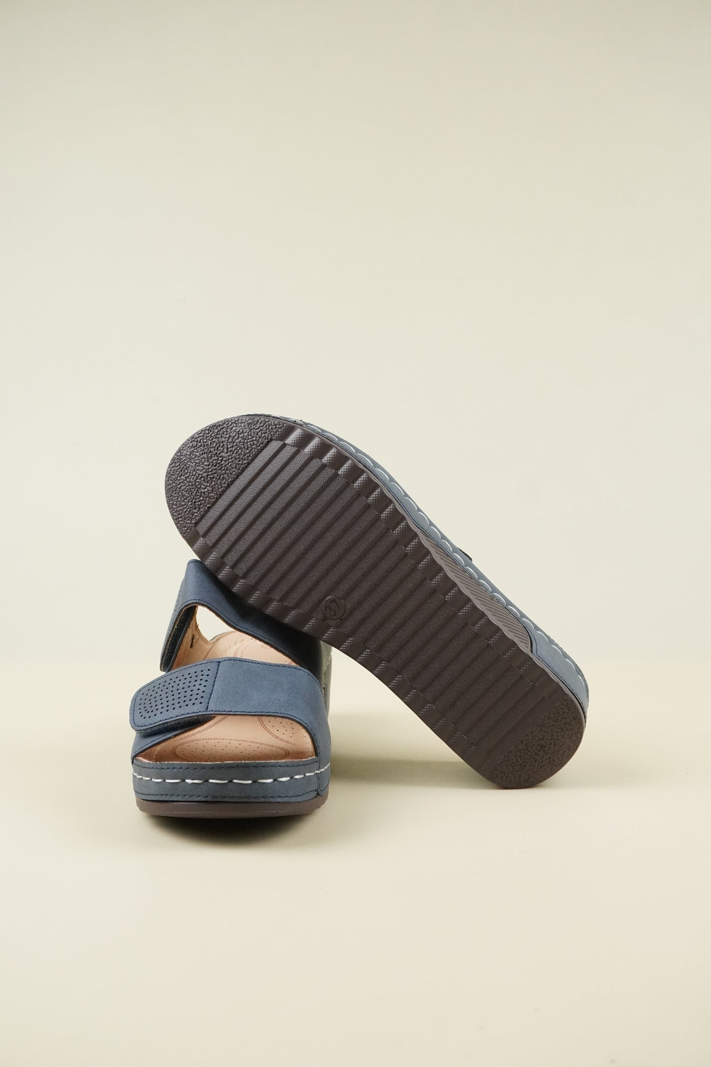 Nyitott Orrú Széles Szabású Wedge Papucs - Kék