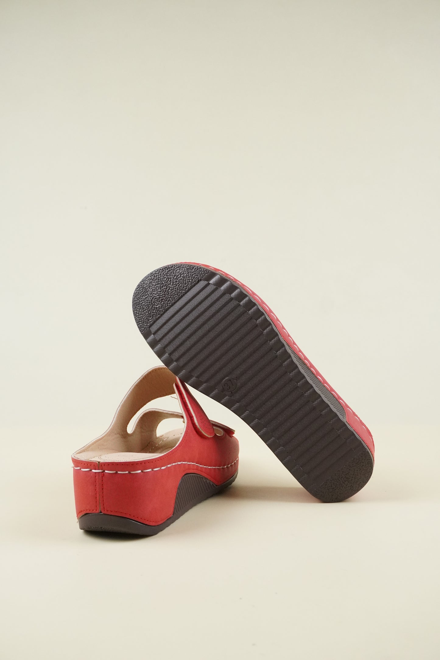 Nyitott Orrú Széles Szabású Wedge Papucs - Piros