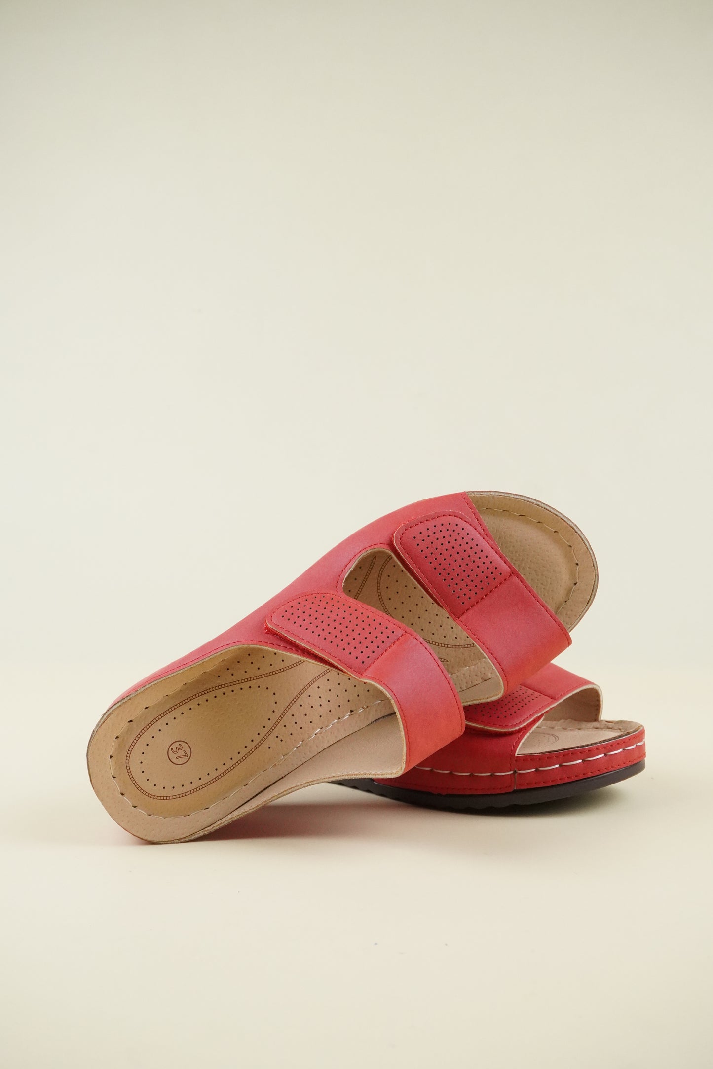 Nyitott Orrú Széles Szabású Wedge Papucs - Piros