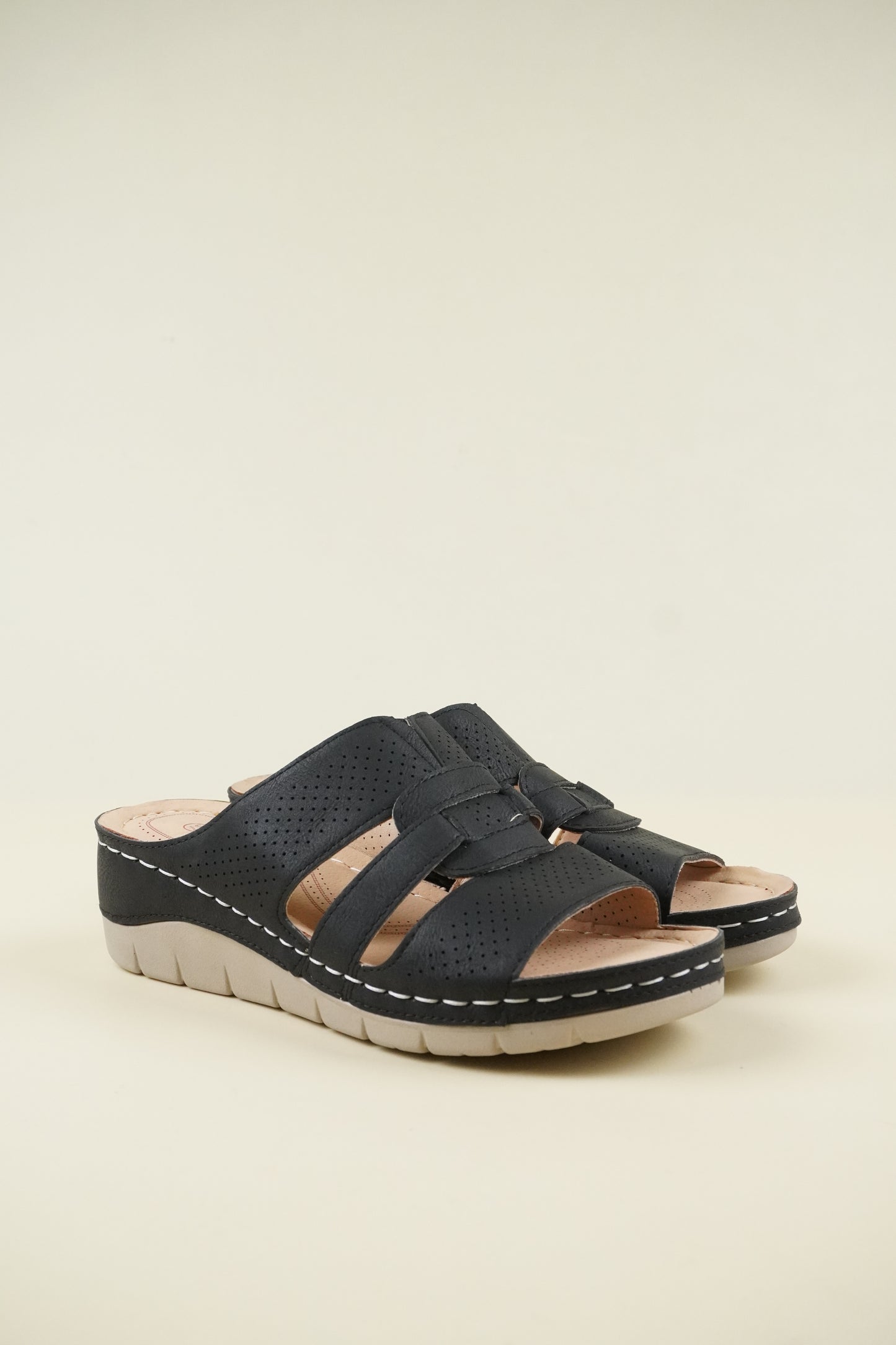 Open-Toe Wide-Fit Wedge Slippers 107 - Black