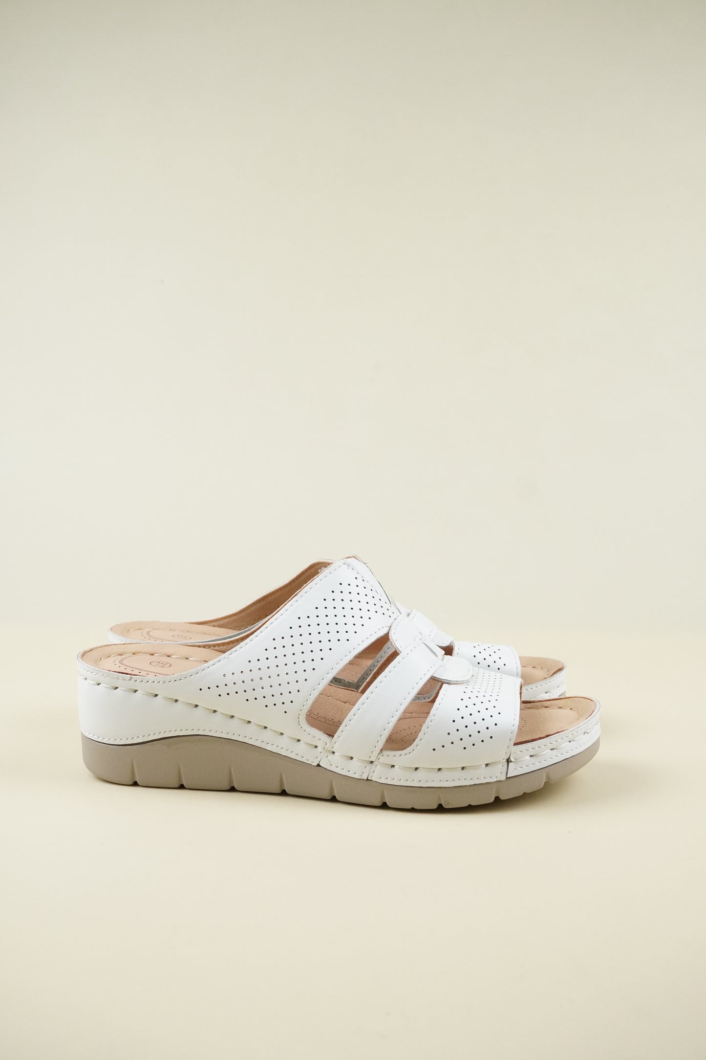 Nyitott Orrú Széles Szabású Wedge Papucs 107 - Fehér