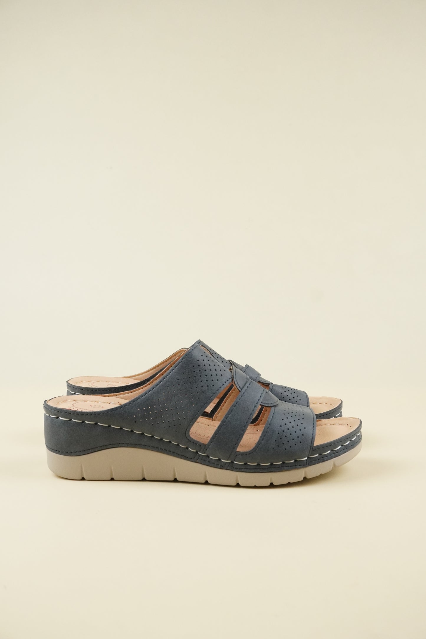 Nyitott Orrú Széles Szabású Wedge Papucs 107 - Kék