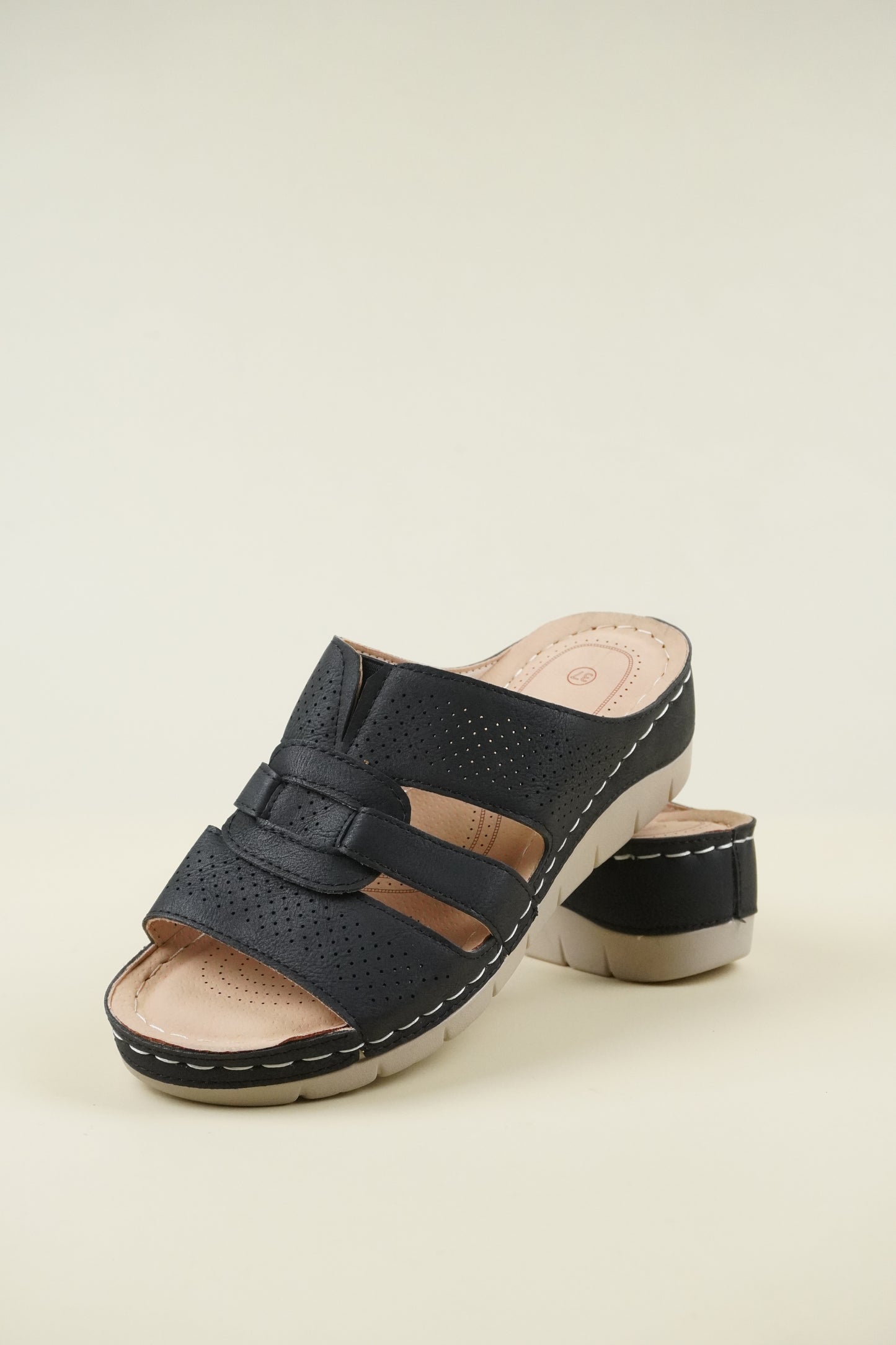 Open-Toe Wide-Fit Wedge Slippers 107 - Black