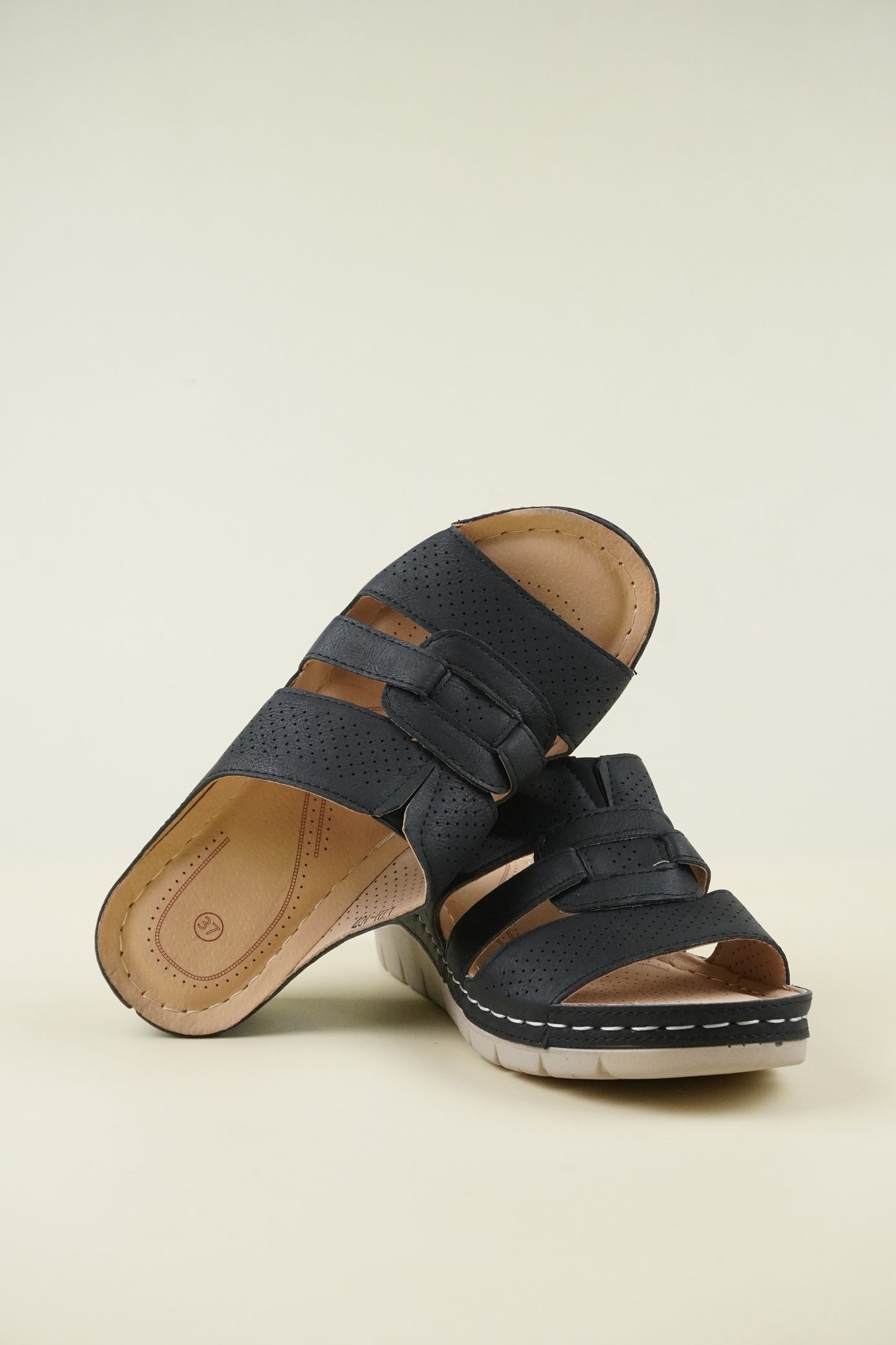 Open-Toe Wide-Fit Wedge Slippers 107 - Black