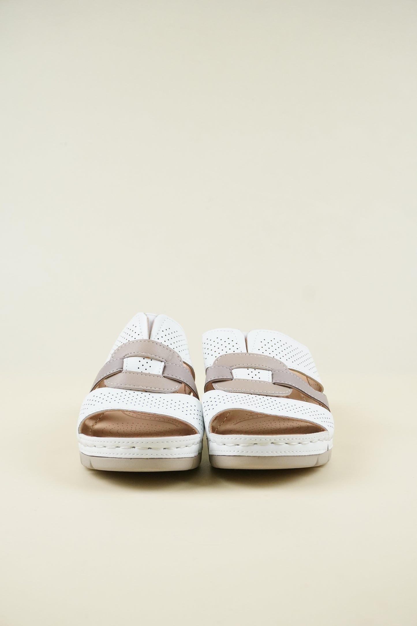 Nyitott Orrú Széles Szabású Wedge Papucs 107 - Piros