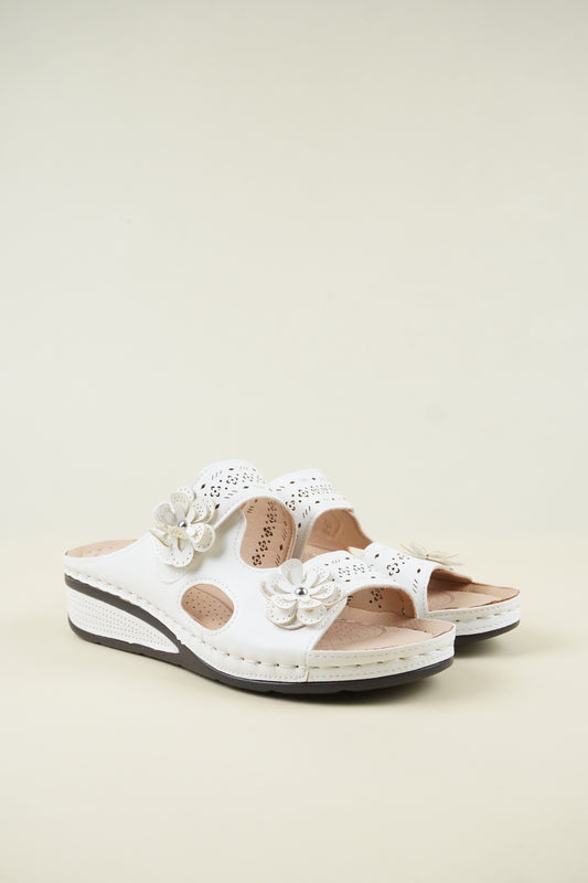 Nyitott Orrú Széles Szabású Wedge Papucs 115 - Fehér