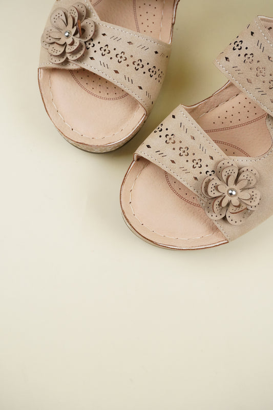 Nyitott Orrú Széles Szabású Wedge Papucs 115 - Khaki