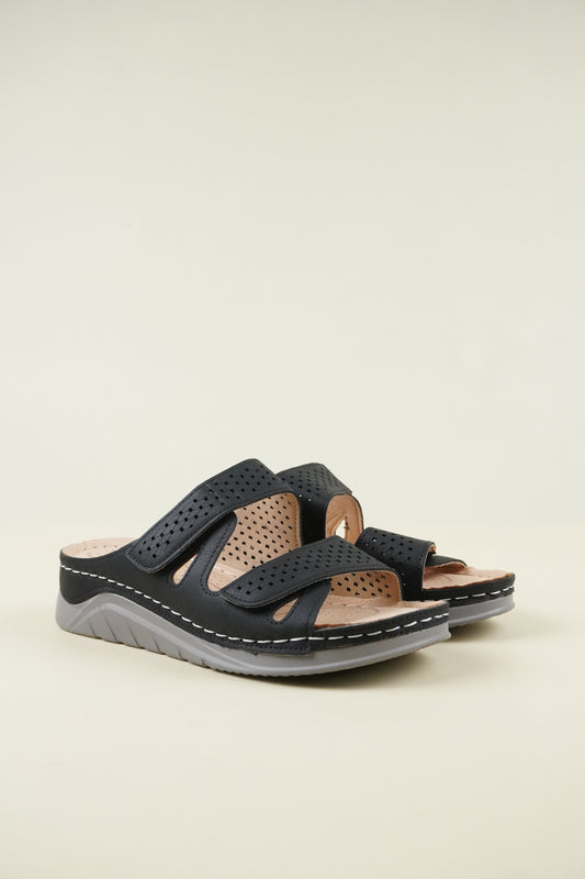 Nyitott Orrú Széles Szabású Wedge Papucs 108 - Fekete