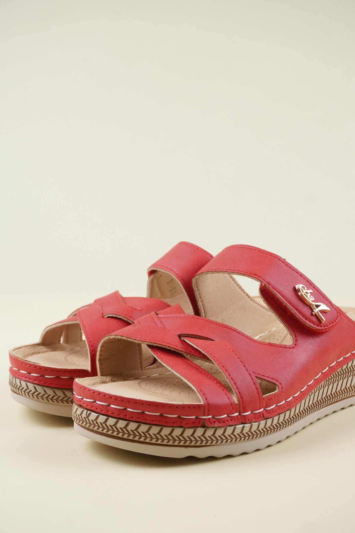 Open-Toe Wide-Fit Wedge Slippers 116 - Red