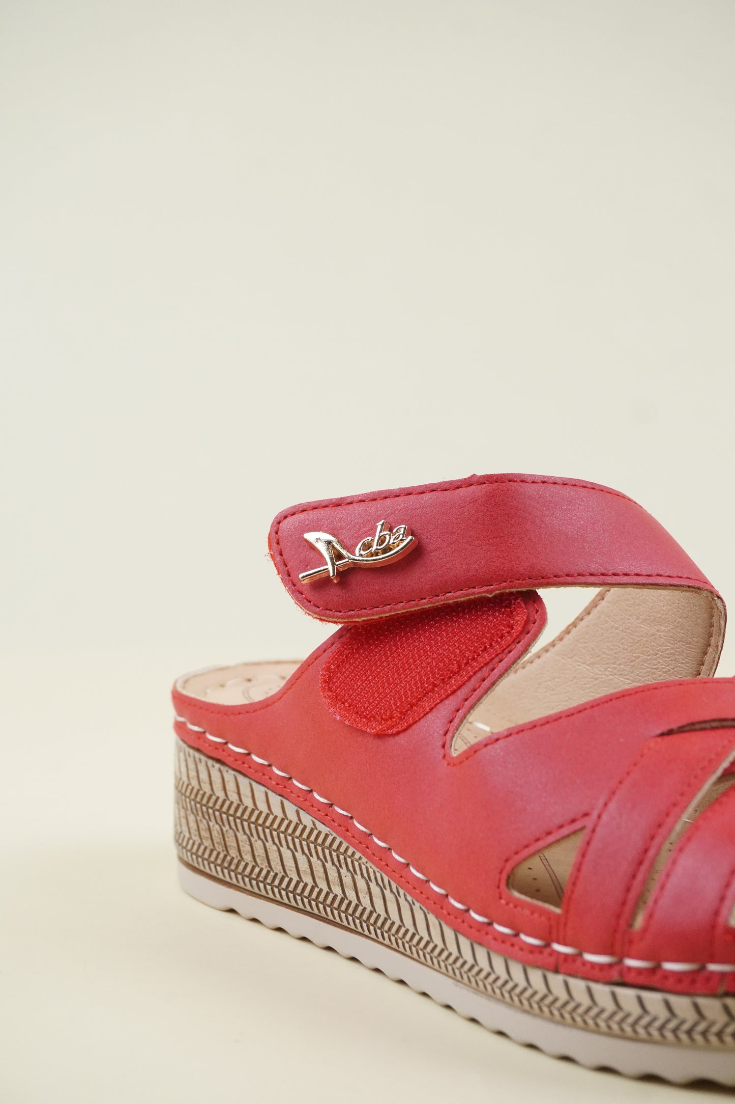 Open-Toe Wide-Fit Wedge Slippers 116 - Red