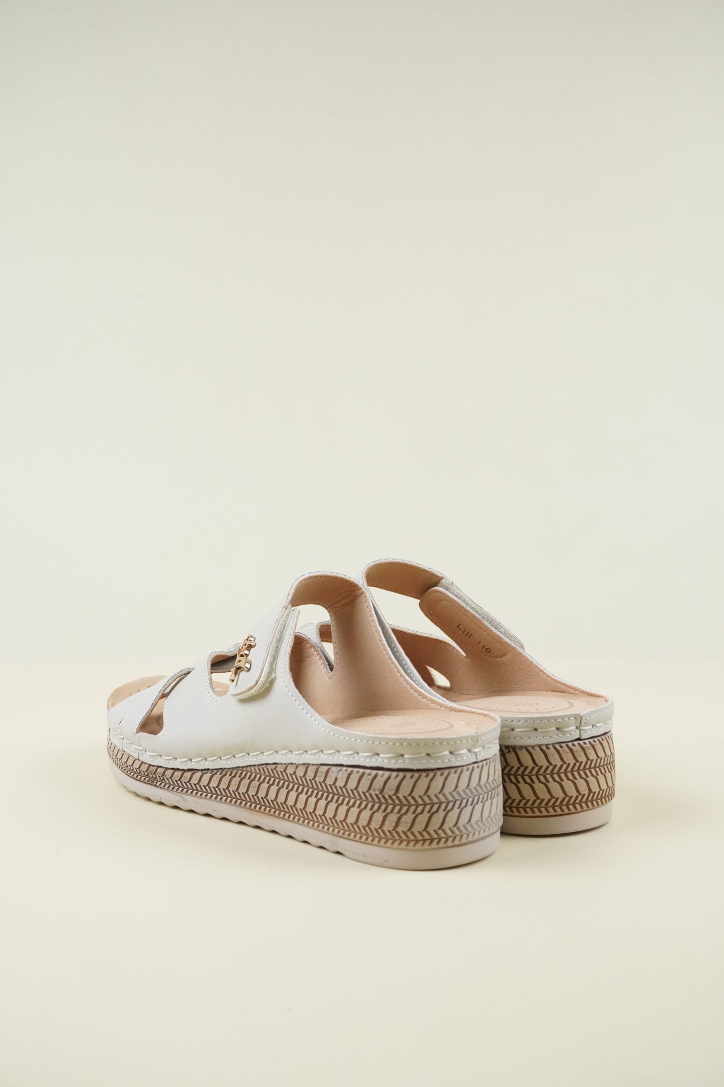 Open-Toe Wide-Fit Wedge Slippers 116 - Beige