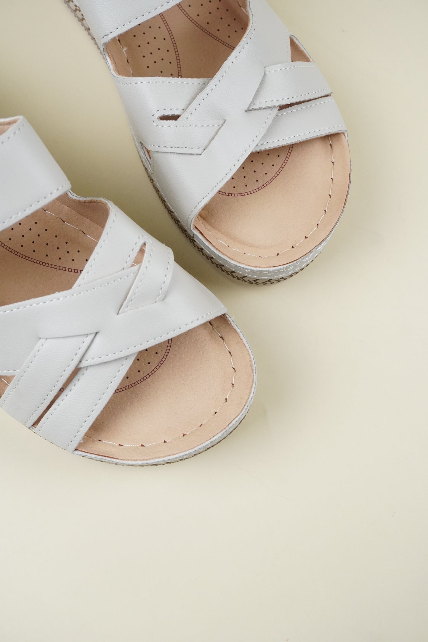 Open-Toe Wide-Fit Wedge Slippers 116 - Beige