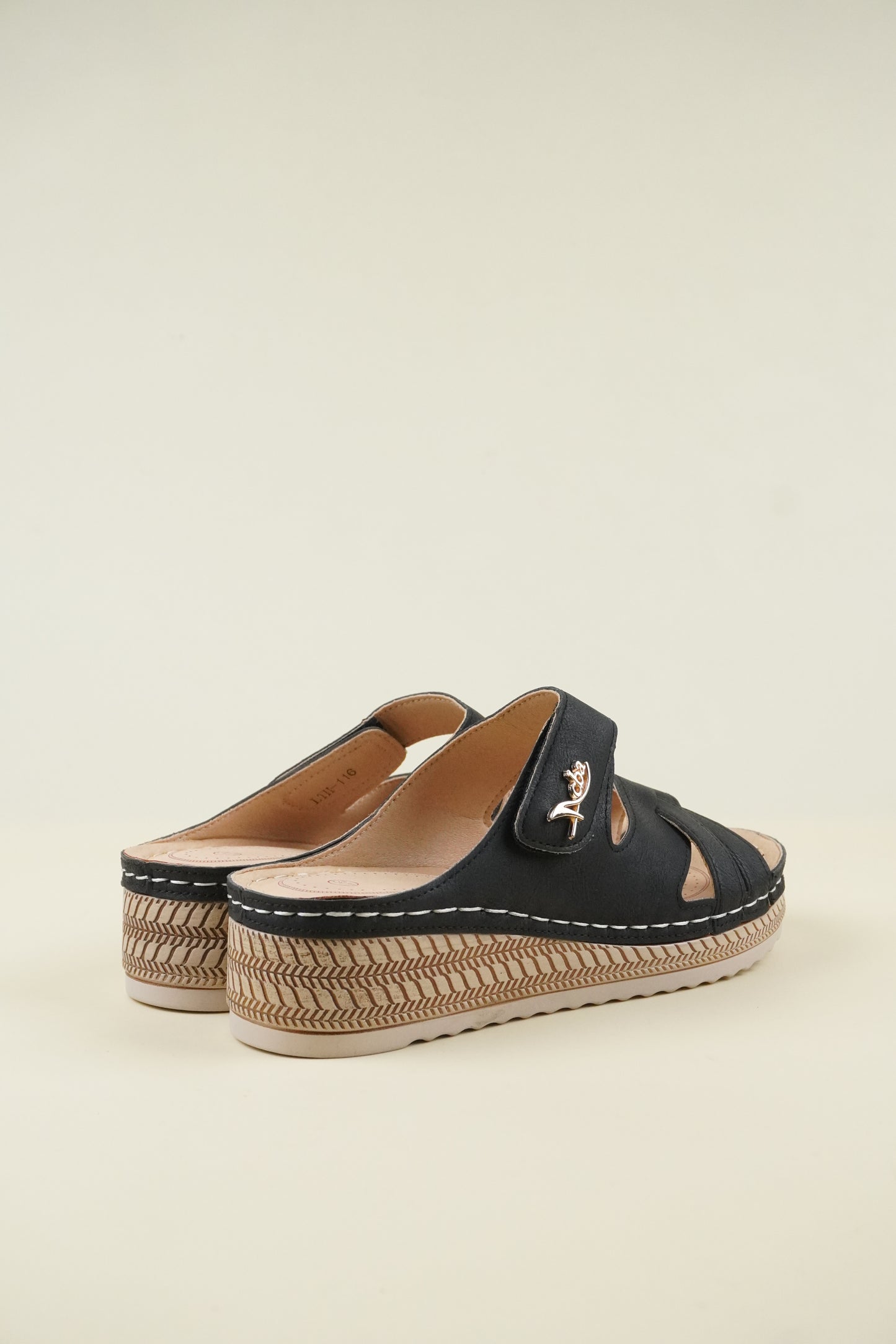 Open-Toe Wide-Fit Wedge Slippers 116 - Black