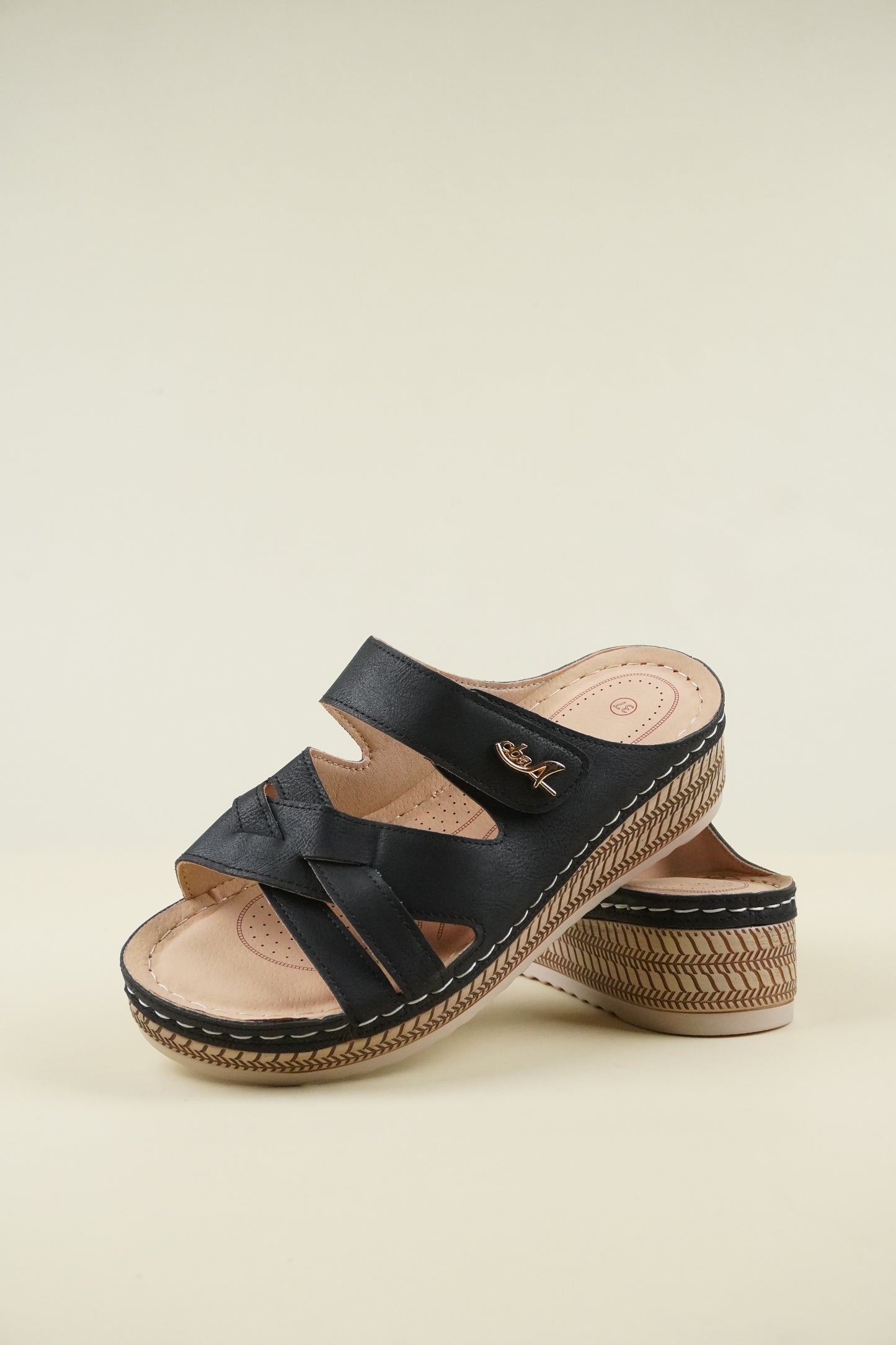 Open-Toe Wide-Fit Wedge Slippers 116 - Black