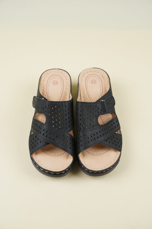 Nyitott Orrú Széles Szabású Wedge Papucs 112 - Fekete