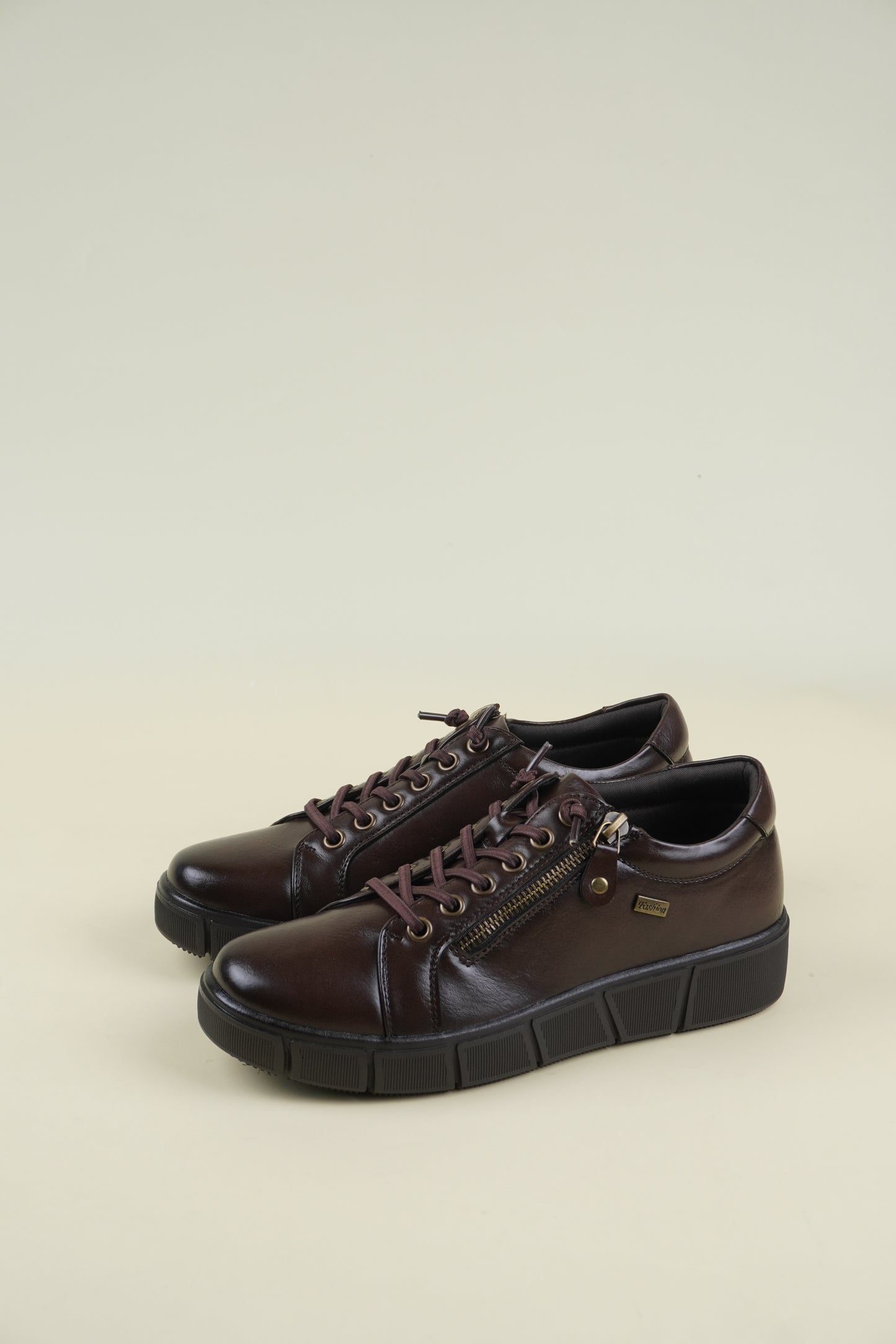 Comfort Y Slip-On Women's Shoes - Brown