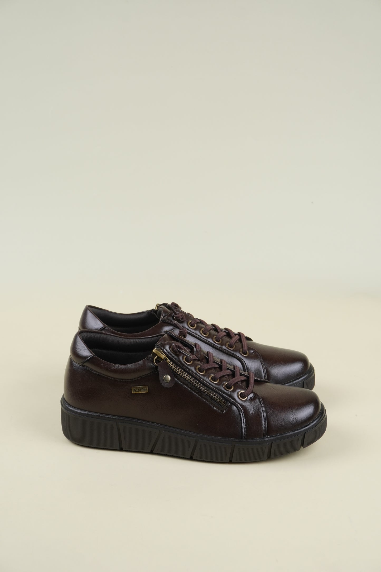 Comfort Y Slip-On Women's Shoes - Brown