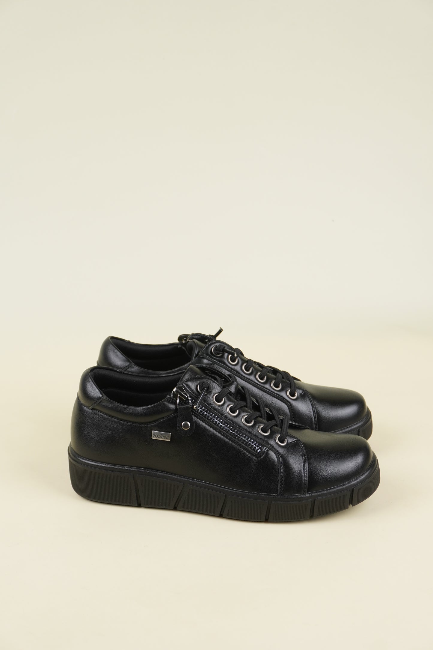 Comfort Y Slip-On Women's Shoes - Black