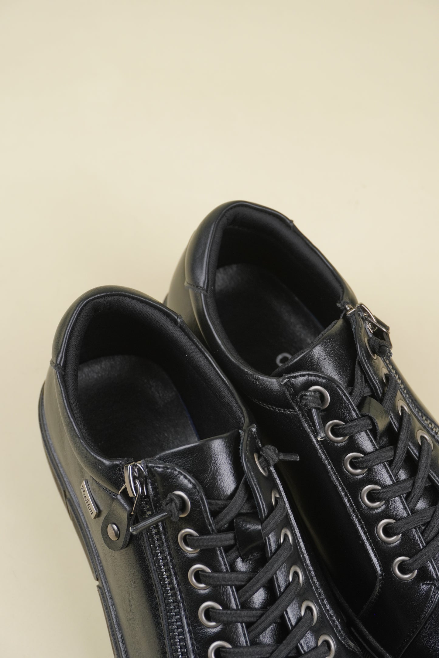 Comfort Y Slip-On Women's Shoes - Black