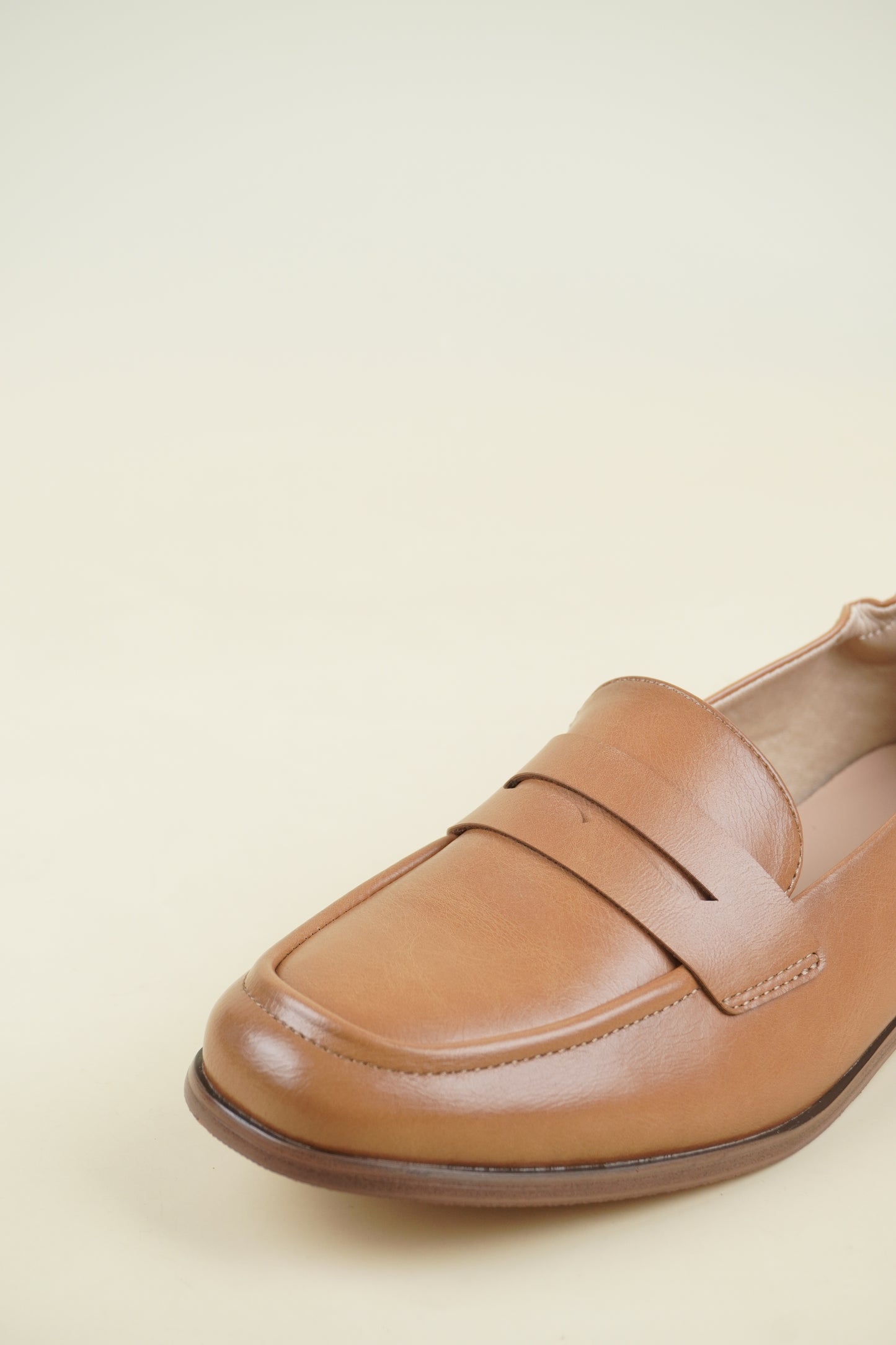 Women's Loafers - Camel